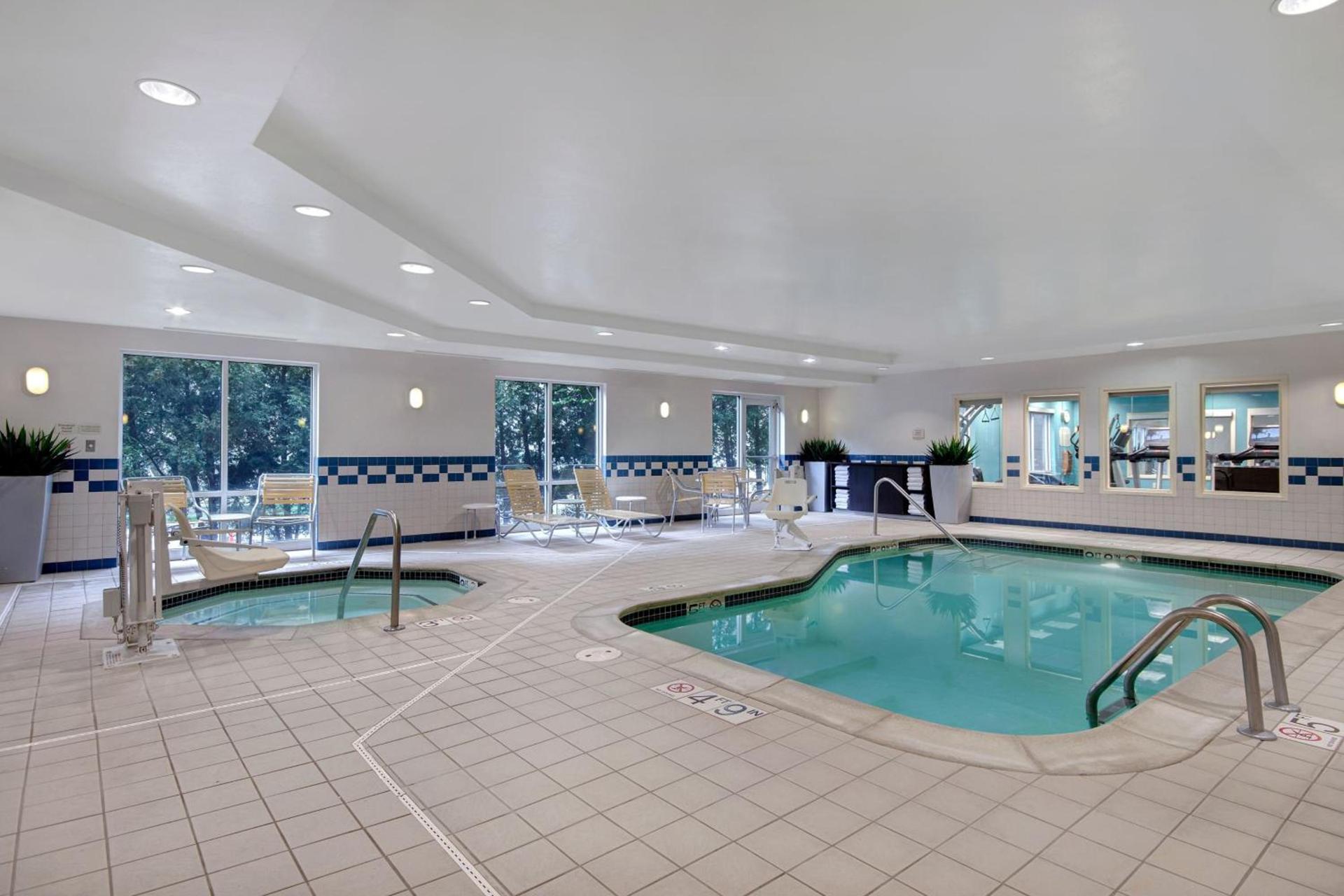 Fairfield Inn & Suites by Marriott Detroit Metro Airport Romulus photo 24