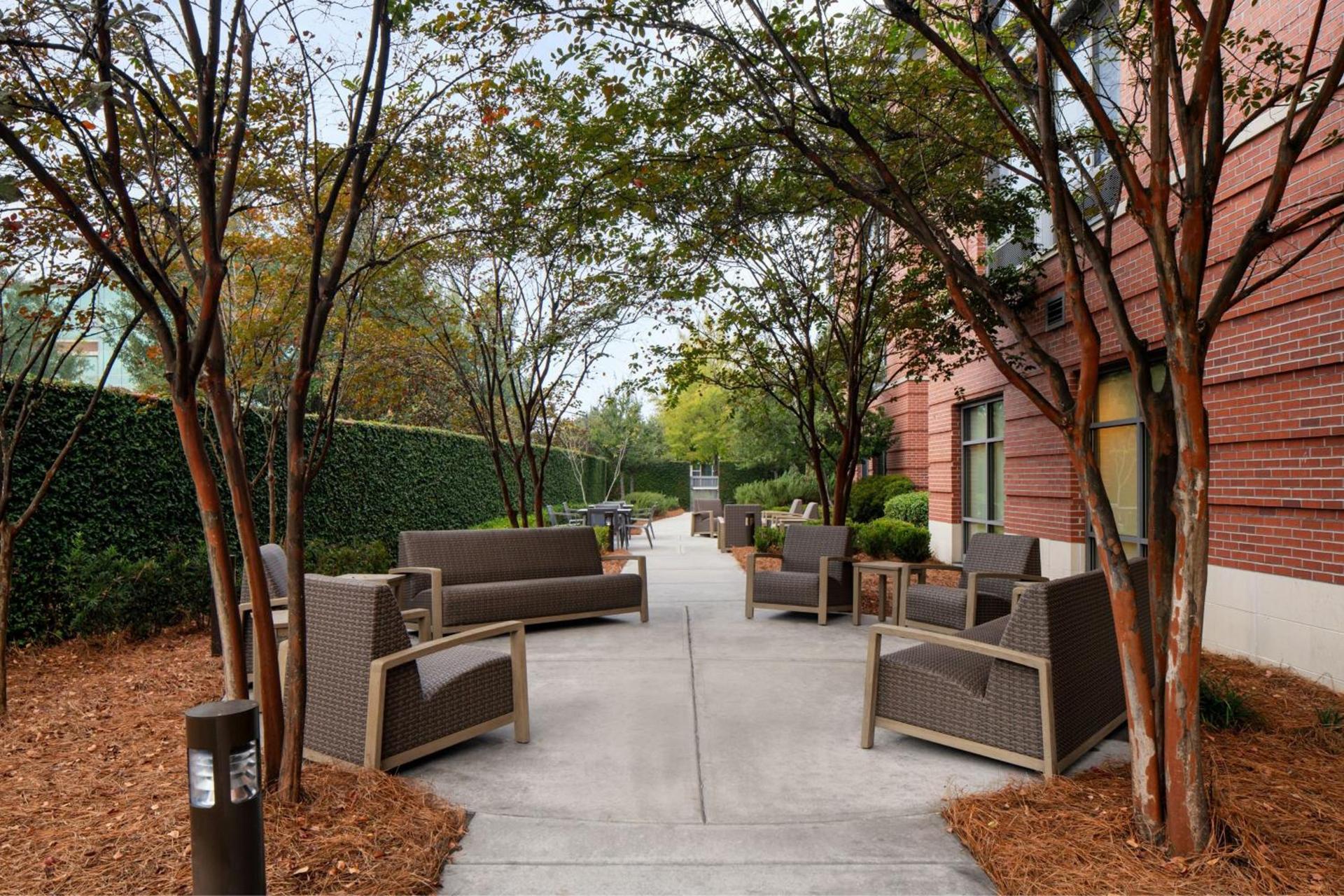 Courtyard by Marriott Charleston Summerville photo 48