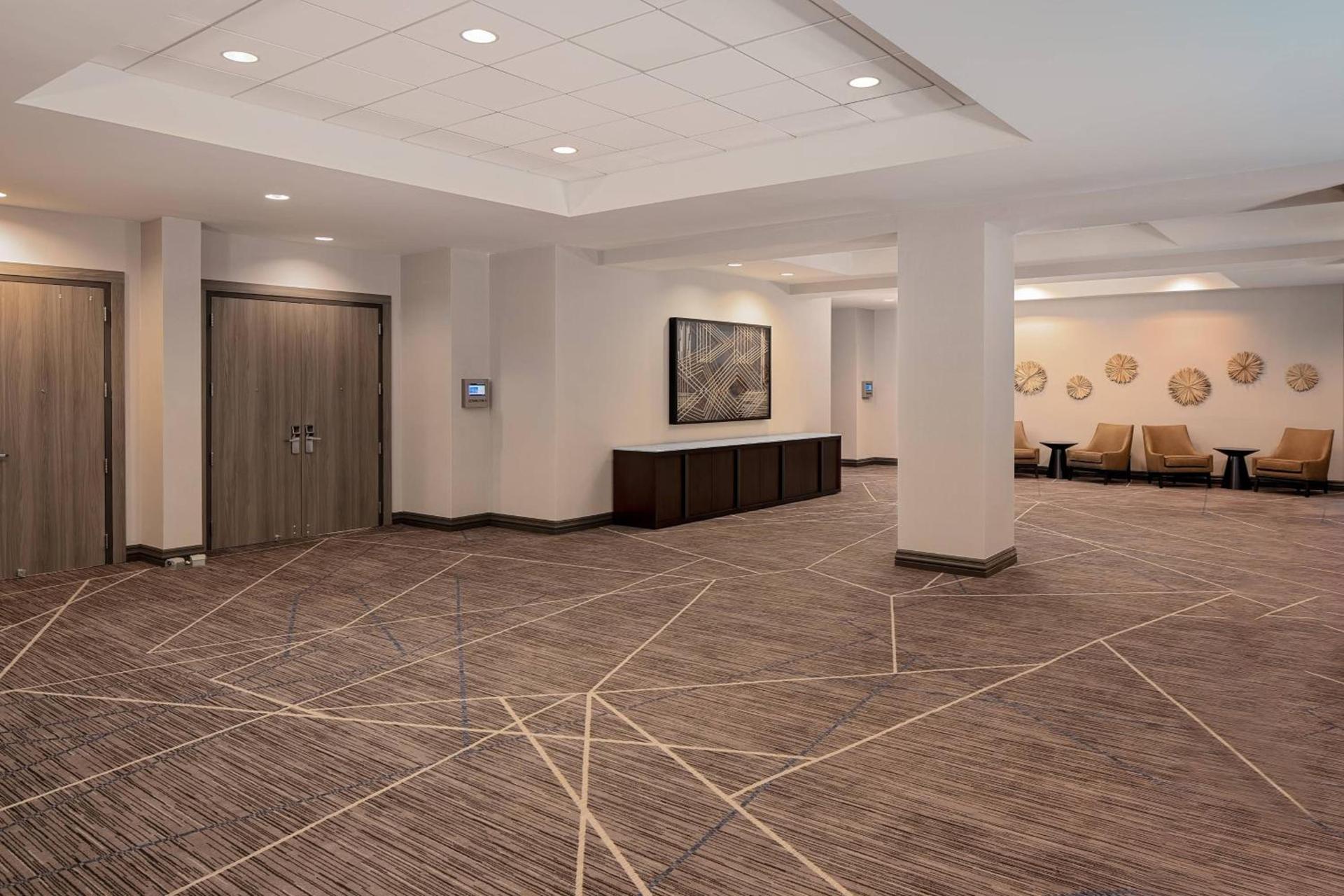 Cincinnati Marriott at RiverCenter photo 39