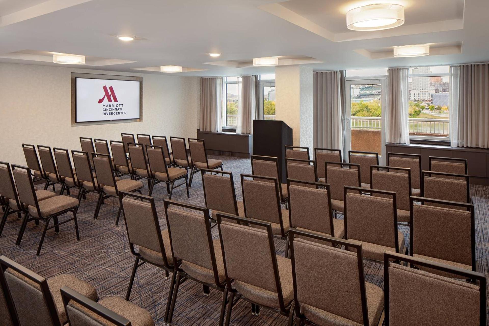 Cincinnati Marriott at RiverCenter photo 50