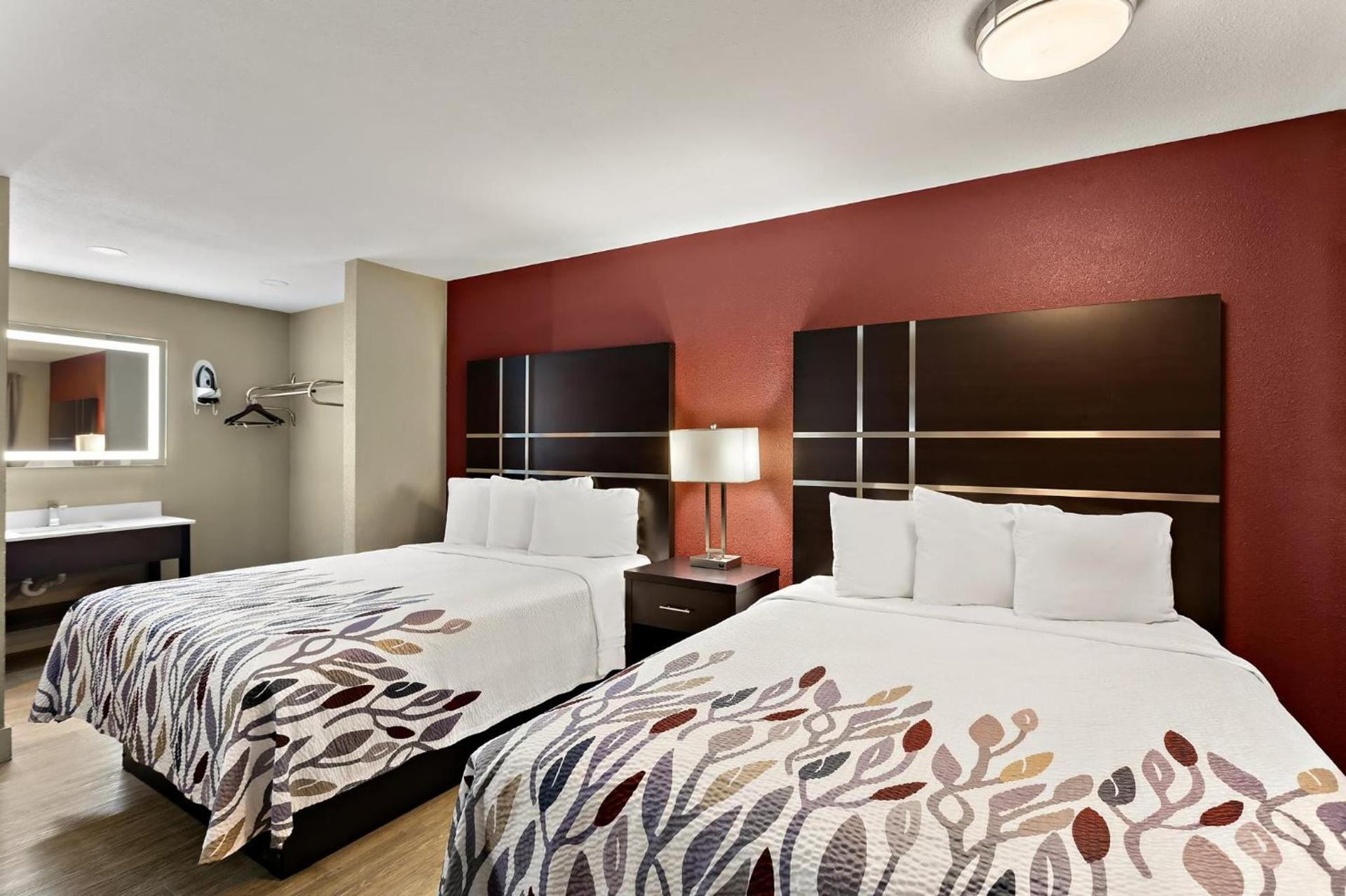 Red Roof Inn Redding photo 36