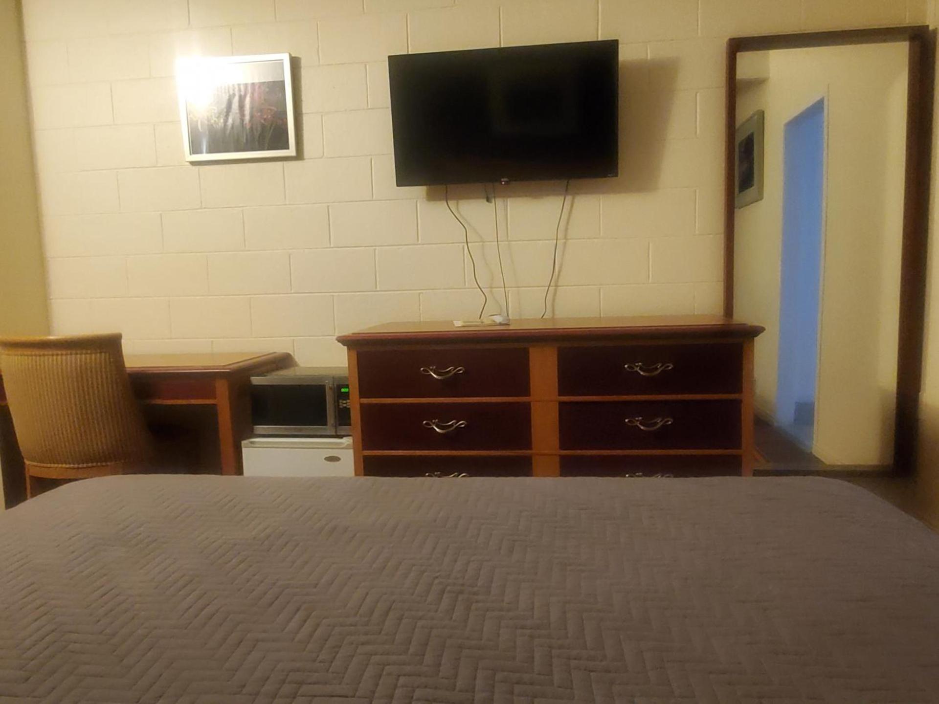 Thunder Bird Motel photo 3