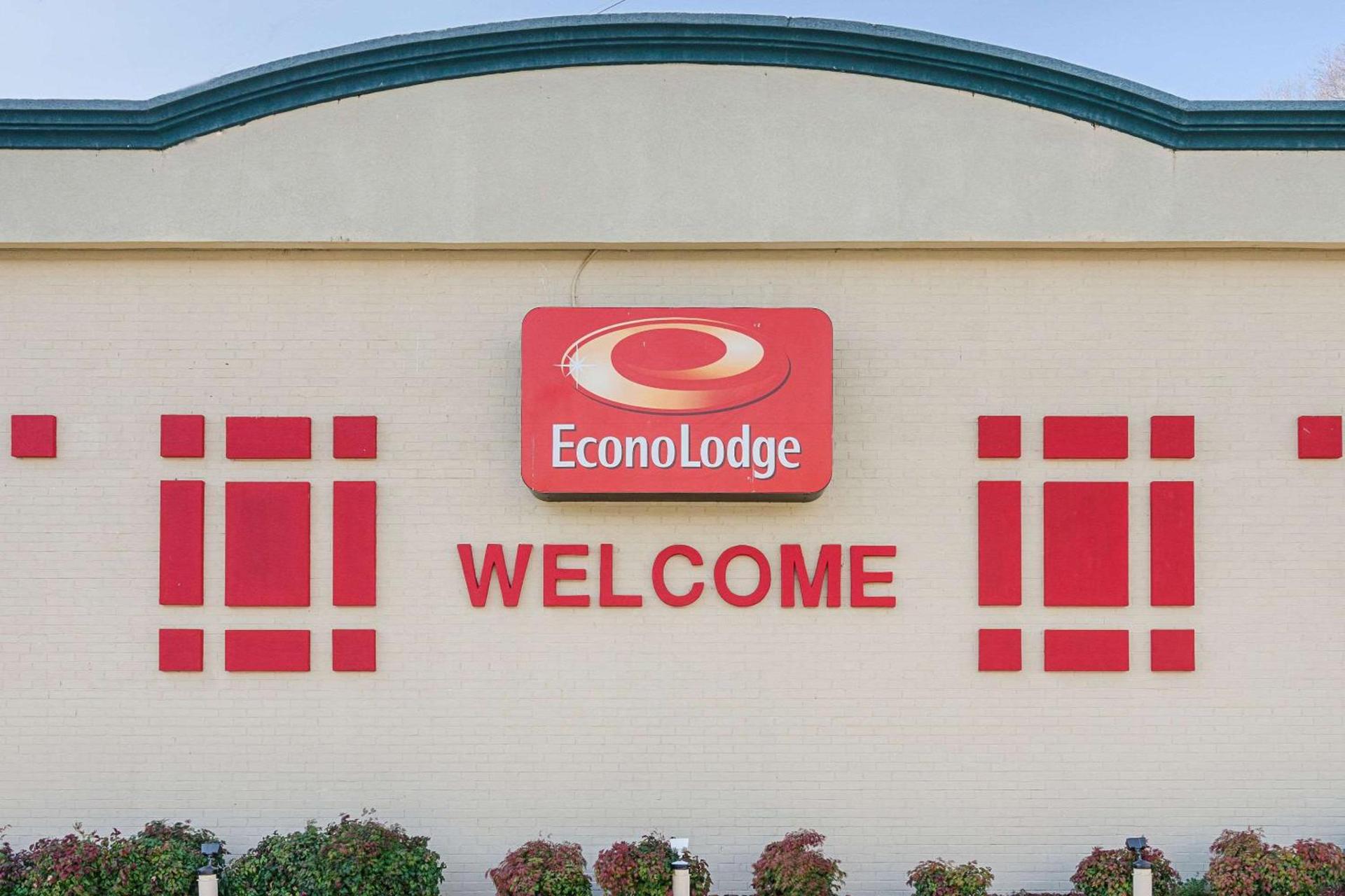 Econo Lodge Martinsville photo 23