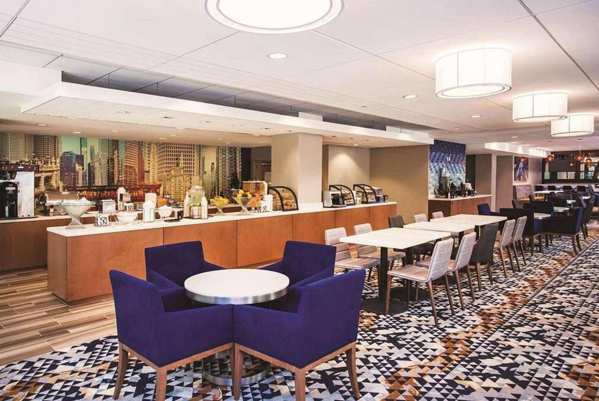 La Quinta Inn & Suites by Wyndham Chicago Downtown photo 66