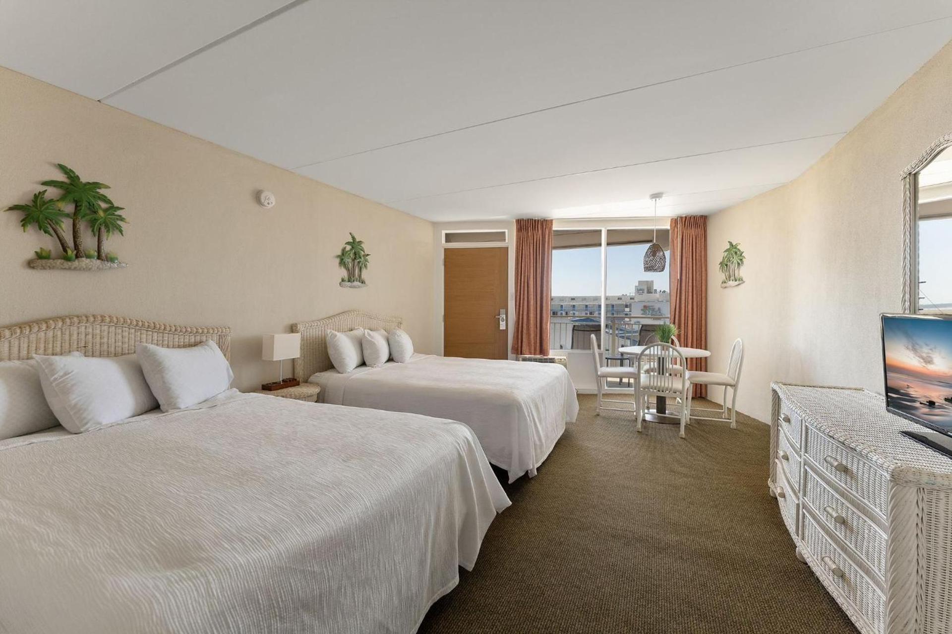 Waikiki Oceanfront Resort photo 83