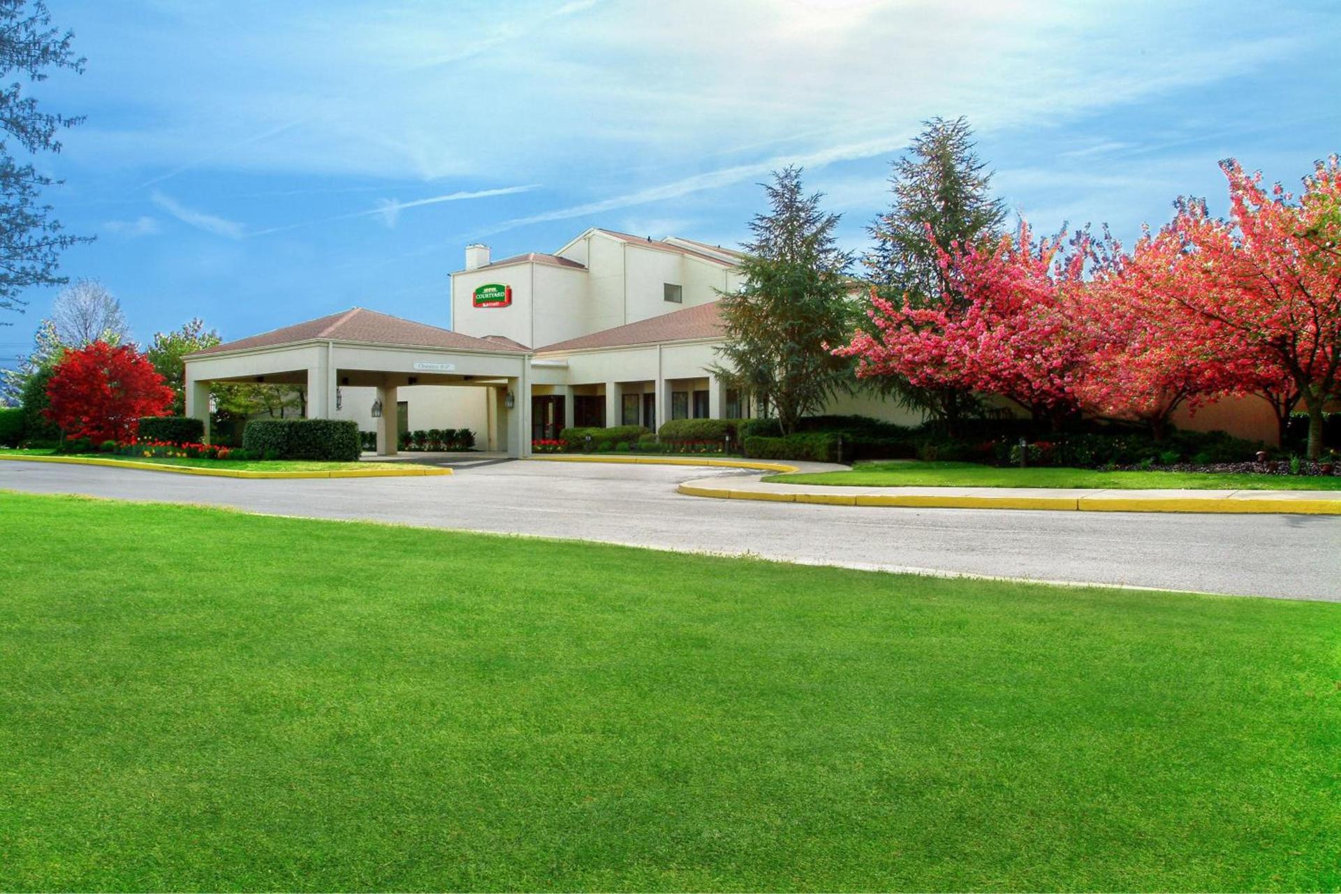 Courtyard by Marriott Mt. Laurel photo 1