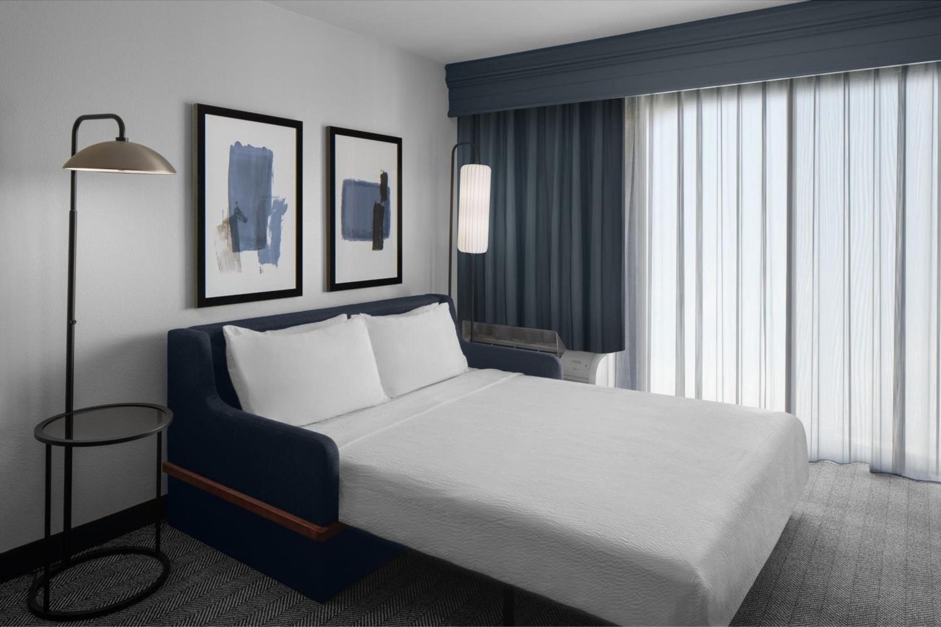Courtyard by Marriott Phoenix West/Avondale photo 61