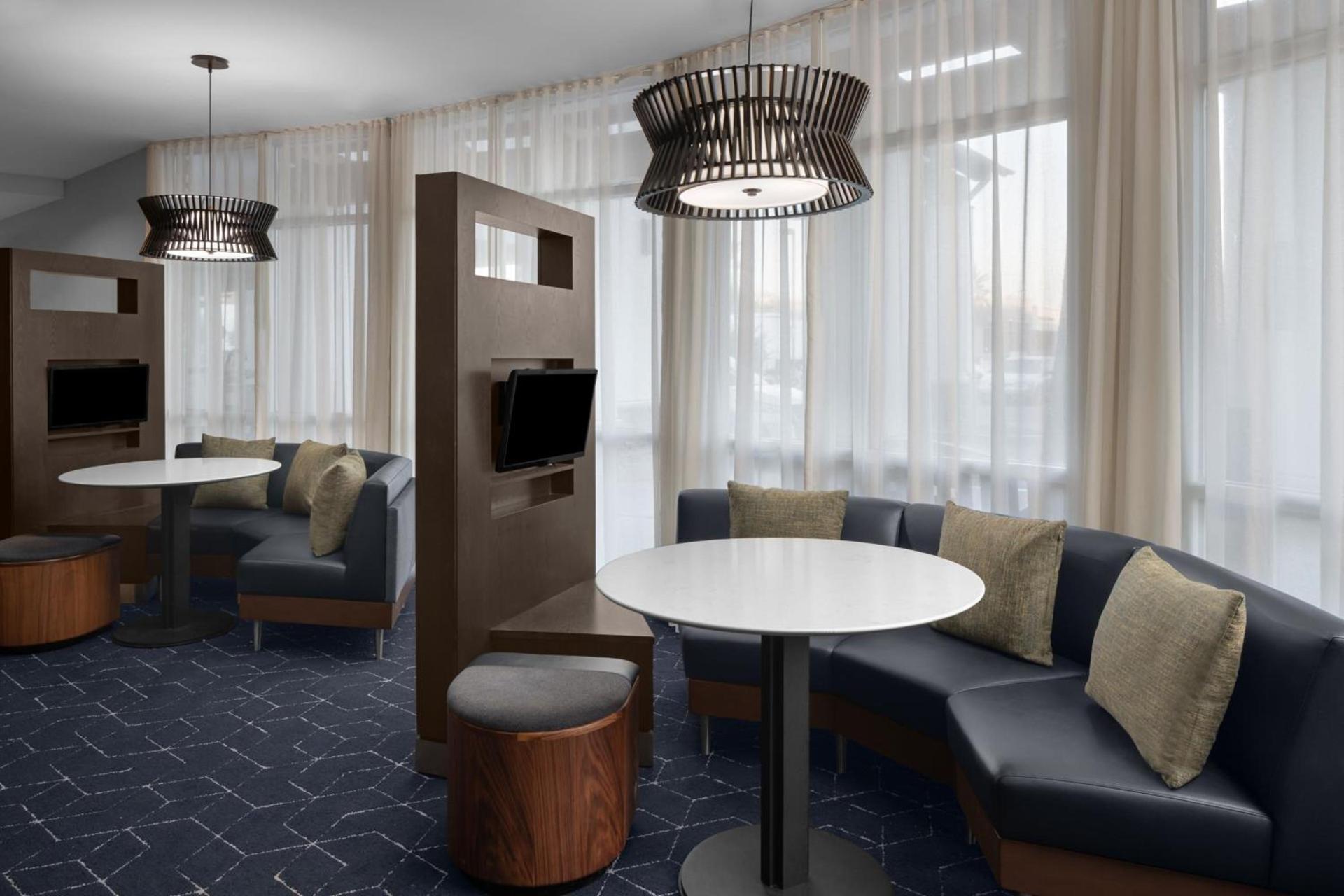 Courtyard by Marriott Phoenix West/Avondale photo 72