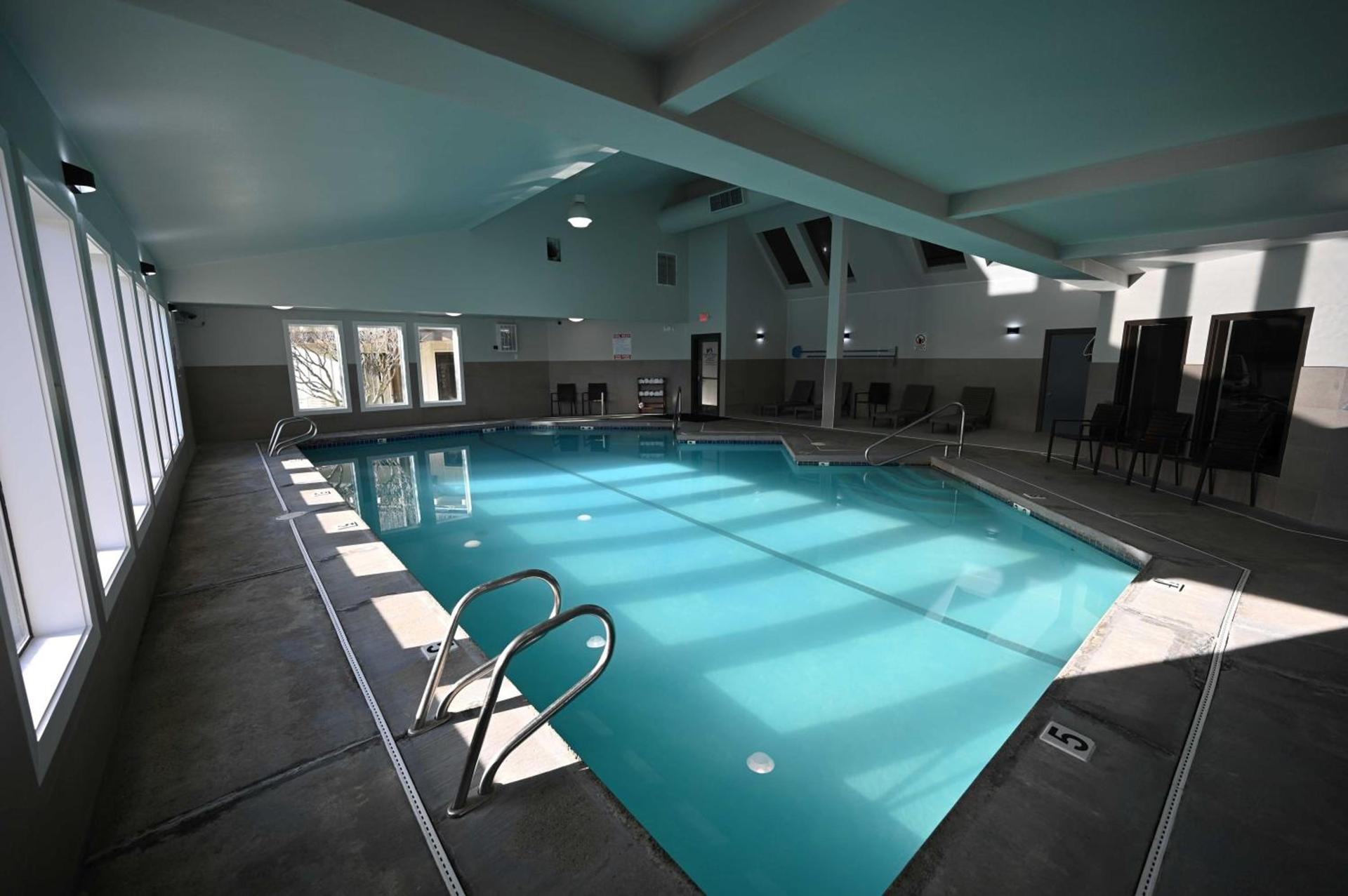 Edgewater Inn and Suites, an Ascend Collection Hotel photo 14