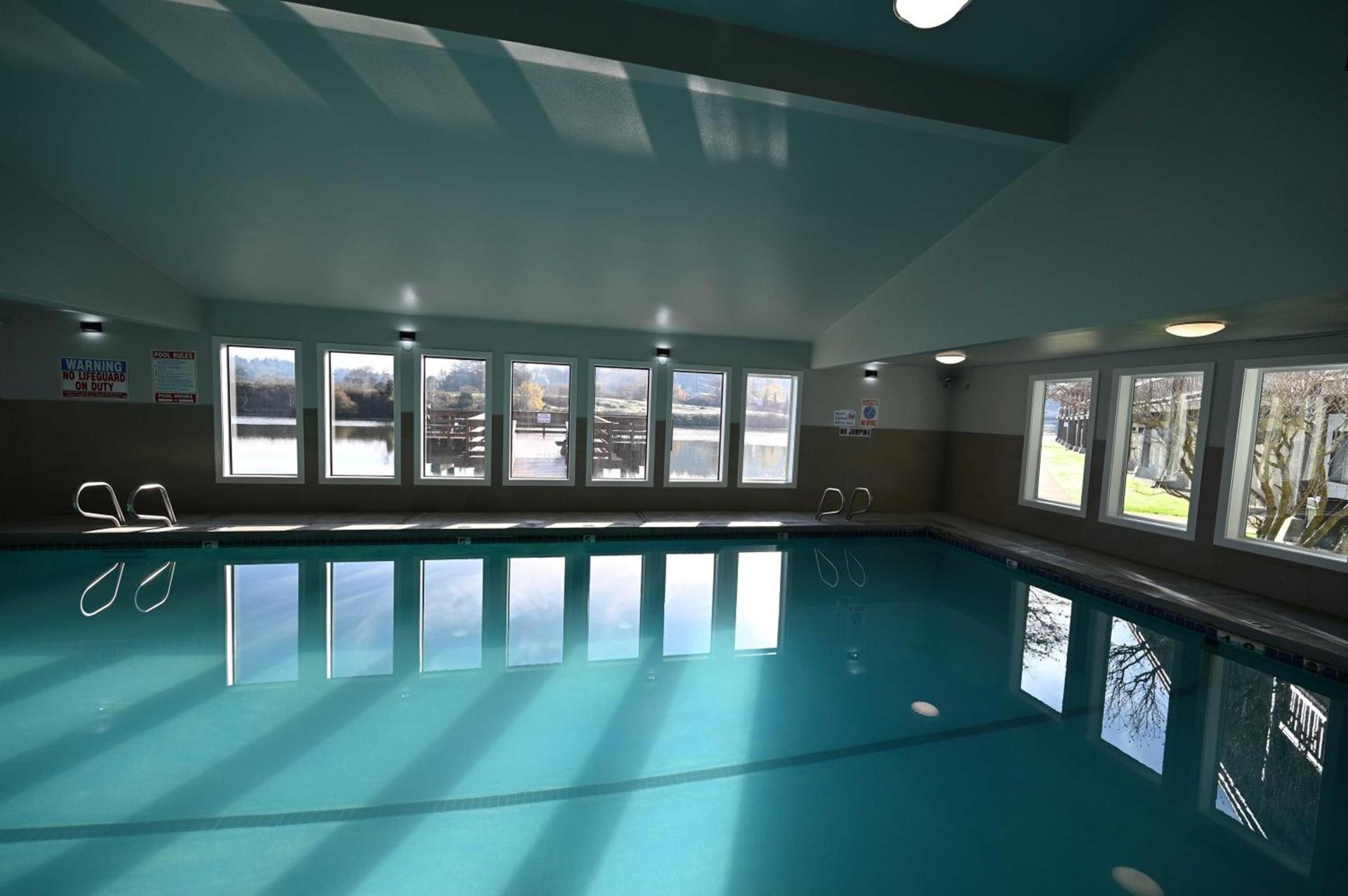Edgewater Inn and Suites, an Ascend Collection Hotel photo 15