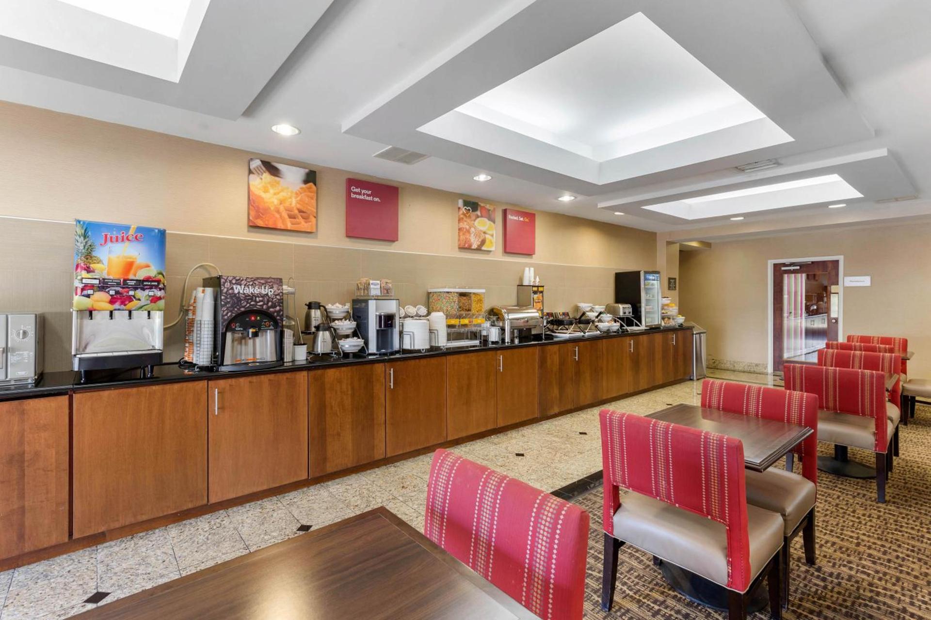 Comfort Suites Elkridge Columbia Gateway photo 32