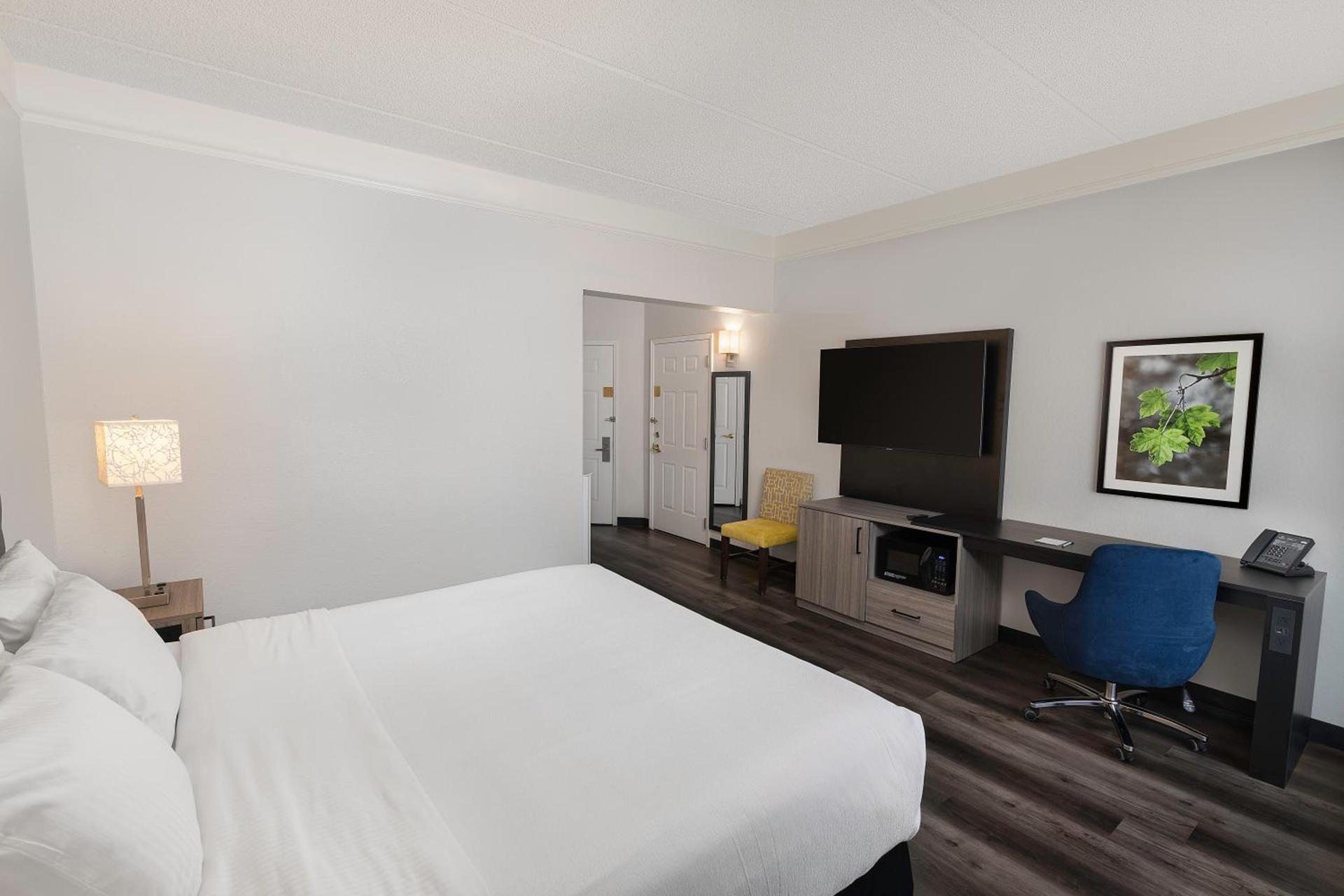La Quinta by Wyndham Miami Airport West photo 23
