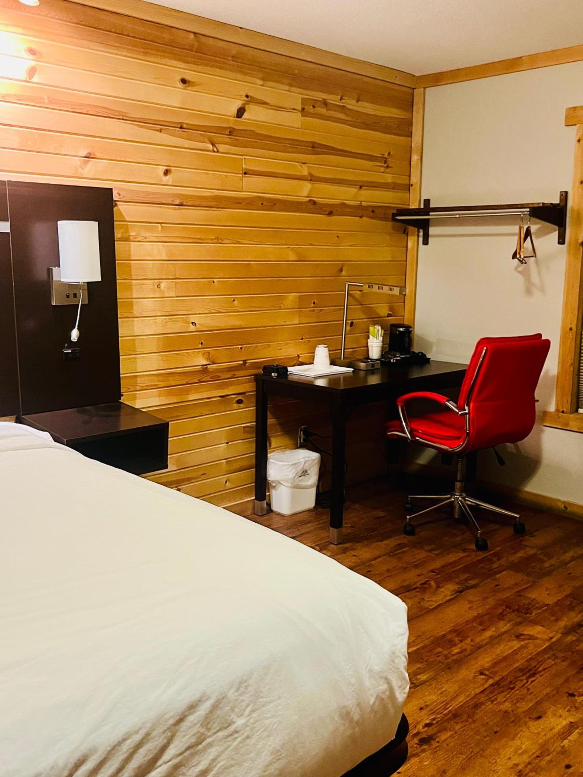 Americas Best Value Inn Wall photo 38
