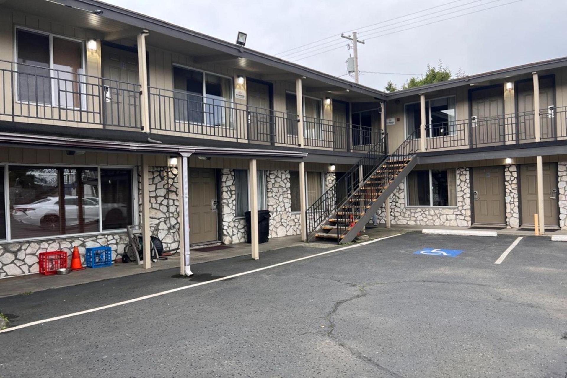 Anchor Bay Inn near Winchester Bay — hotel in Reedsport