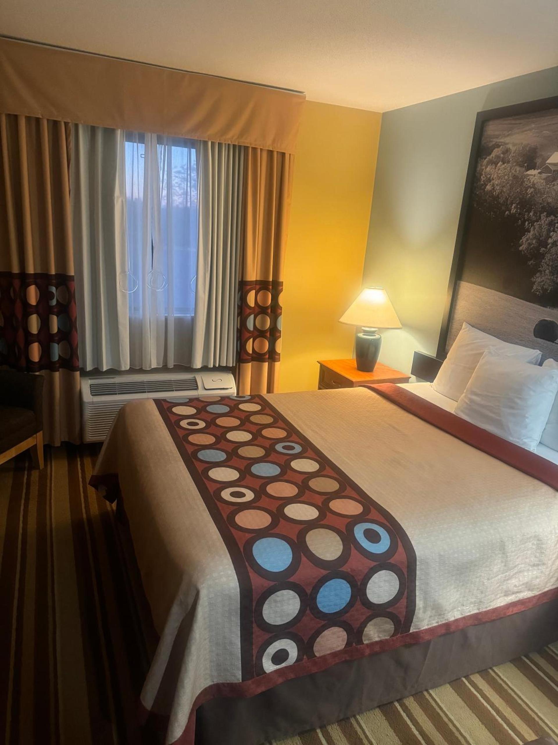 Super 8 by Wyndham Sparta photo 39