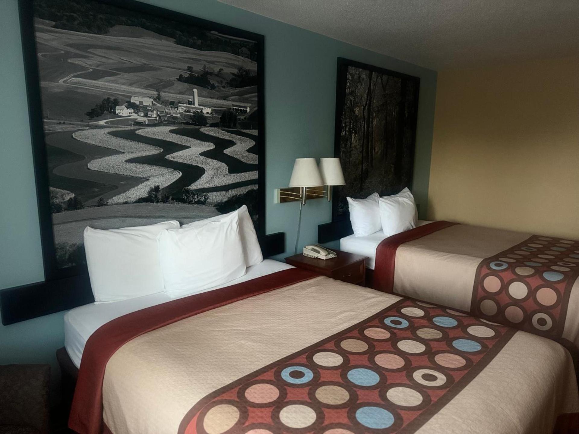 Super 8 by Wyndham Sparta photo 50