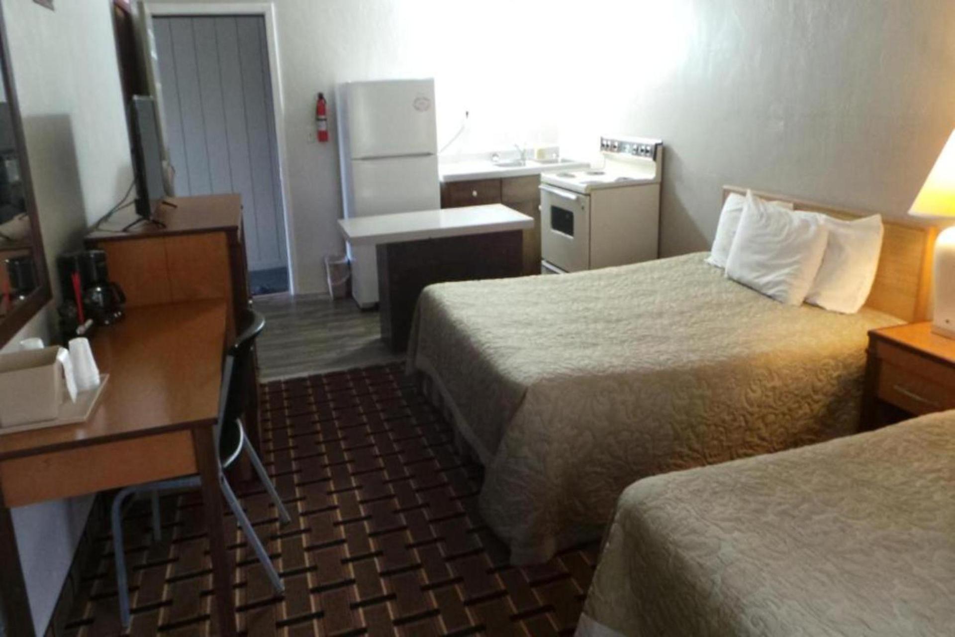 Anchor Bay Inn near Winchester Bay photo 22