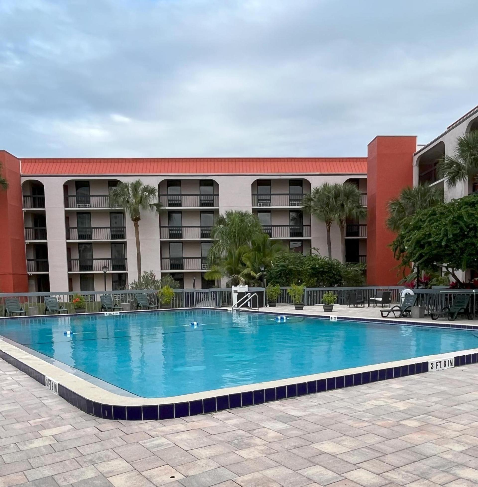 Grand Hotel Orlando at Universal Blvd - Shuttle to Theme Parks photo 17
