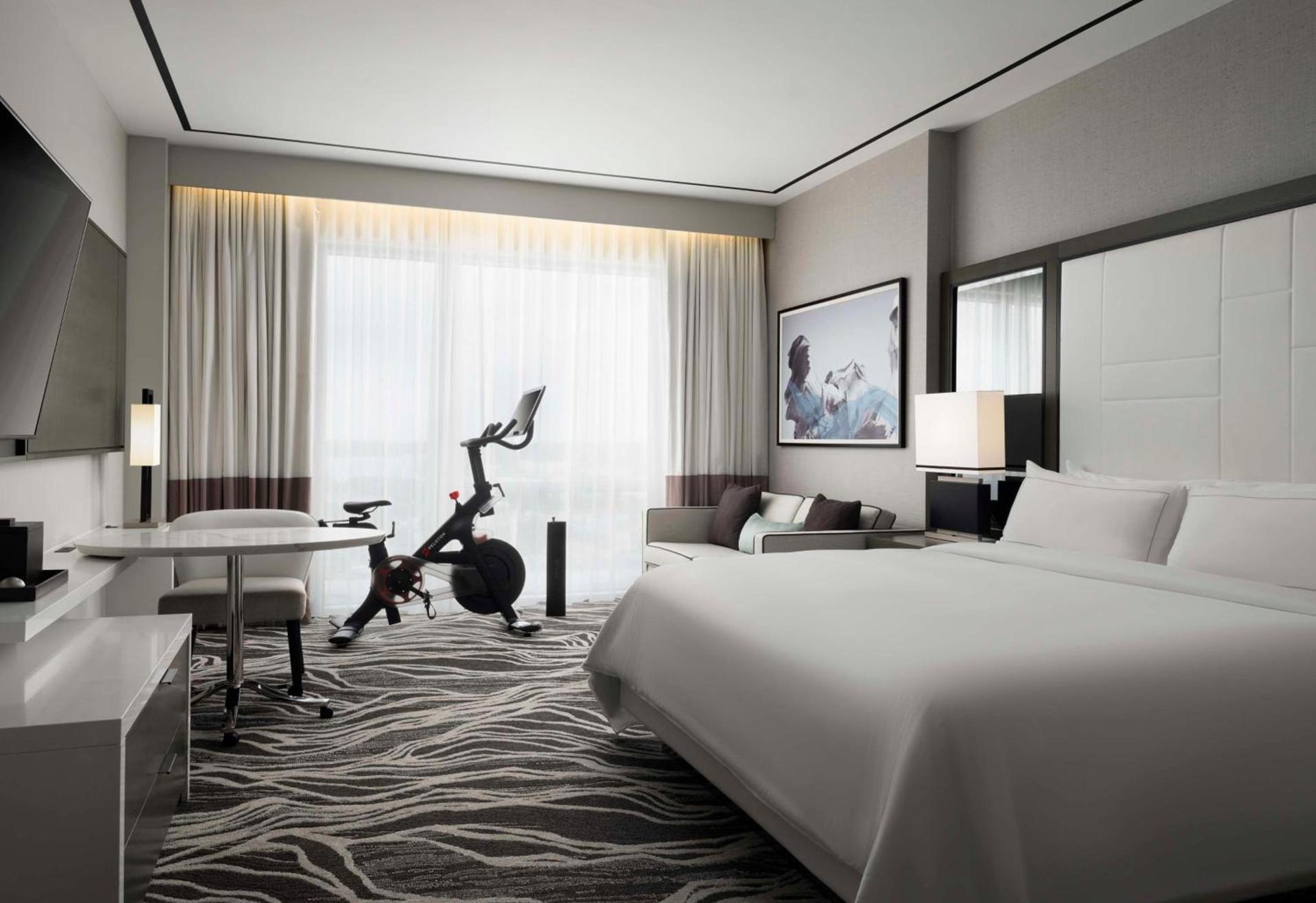 Hilton Miami Aventura photo 56