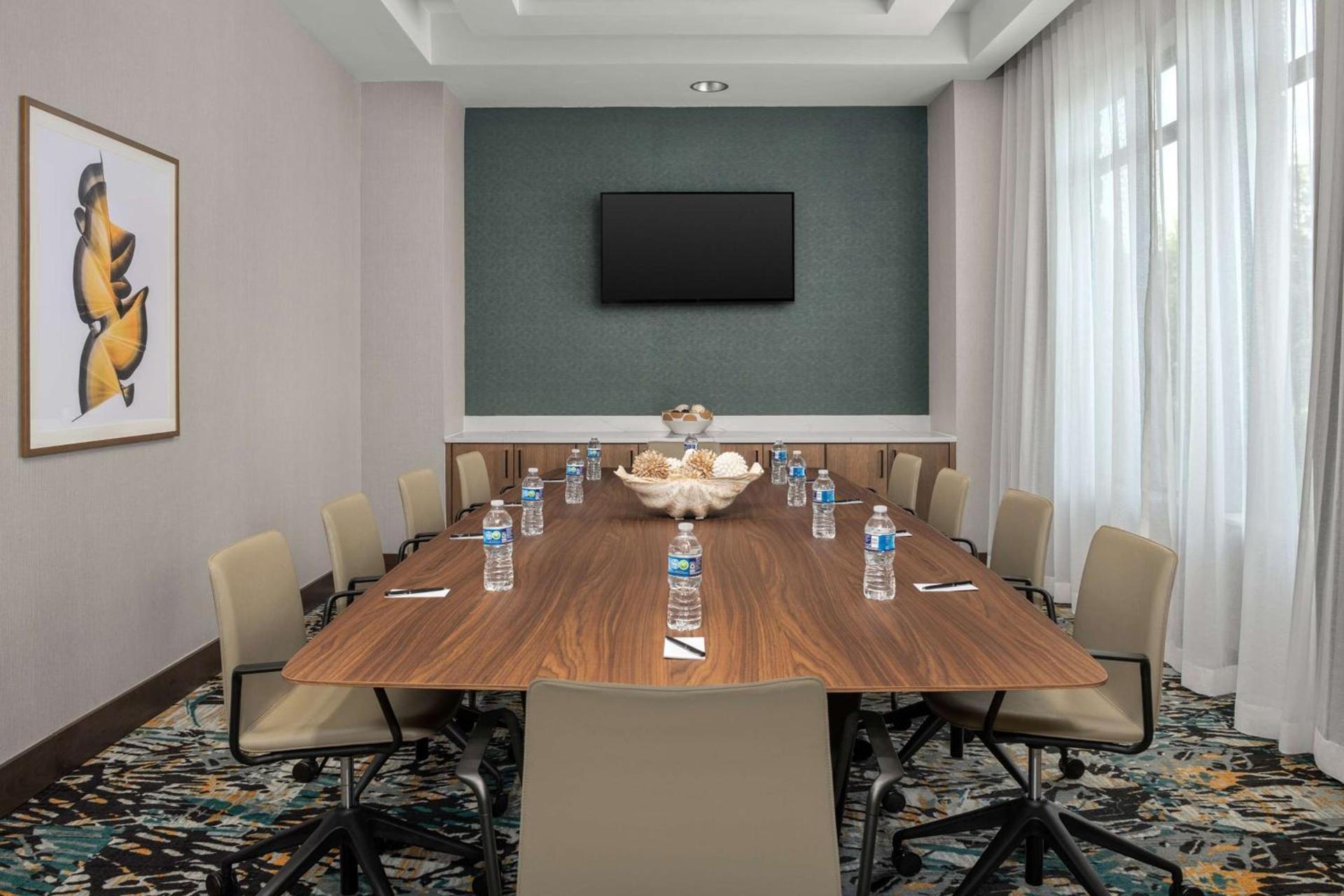 Hampton Inn Orlando Southeast Nona photo 29