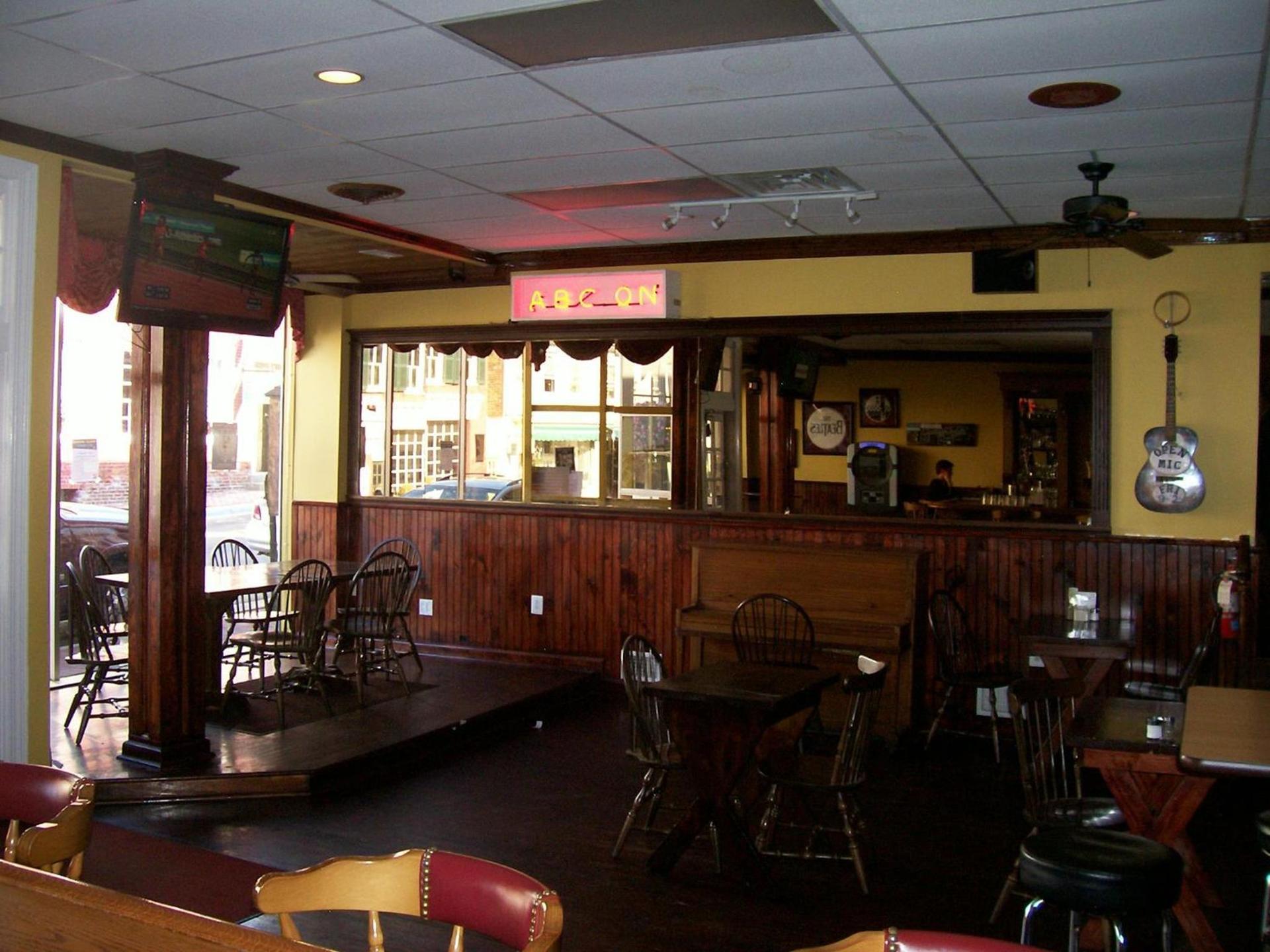 Leesburg Colonial Inn photo 24