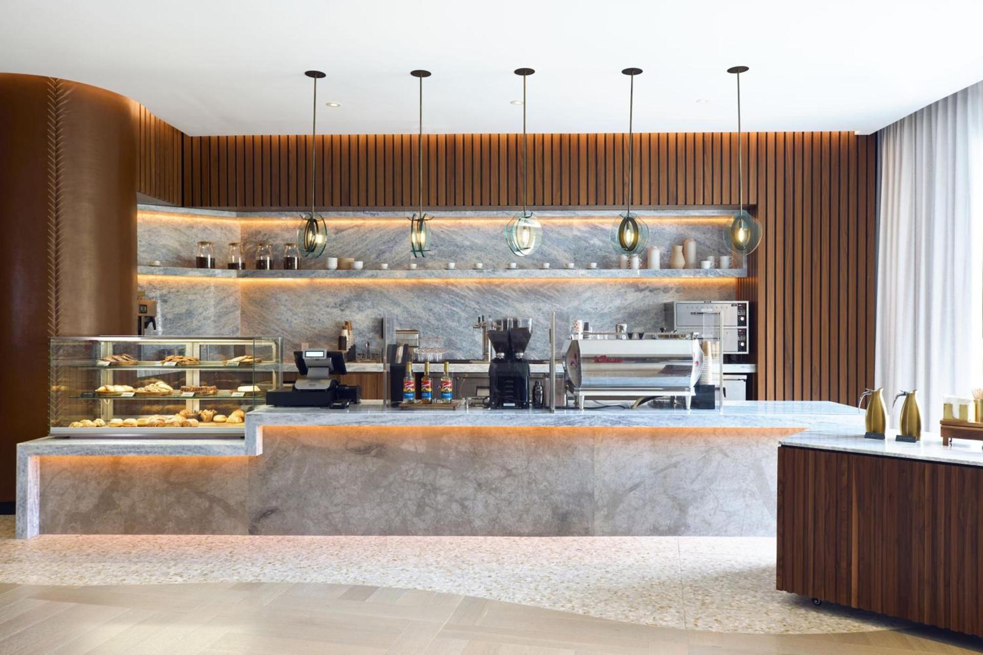 VEA Newport Beach, a Marriott Resort & Spa photo 73