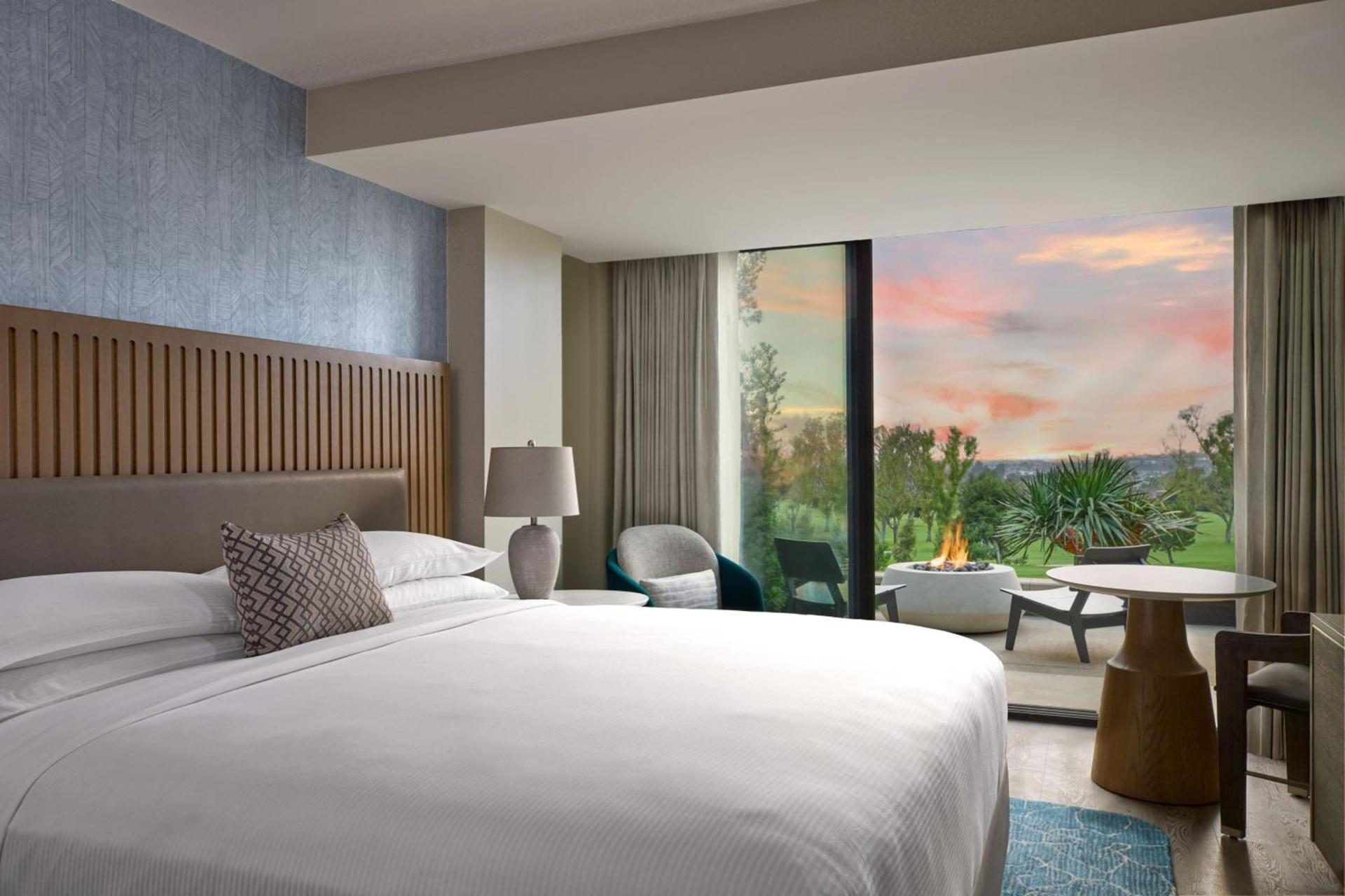 VEA Newport Beach, a Marriott Resort & Spa photo 47