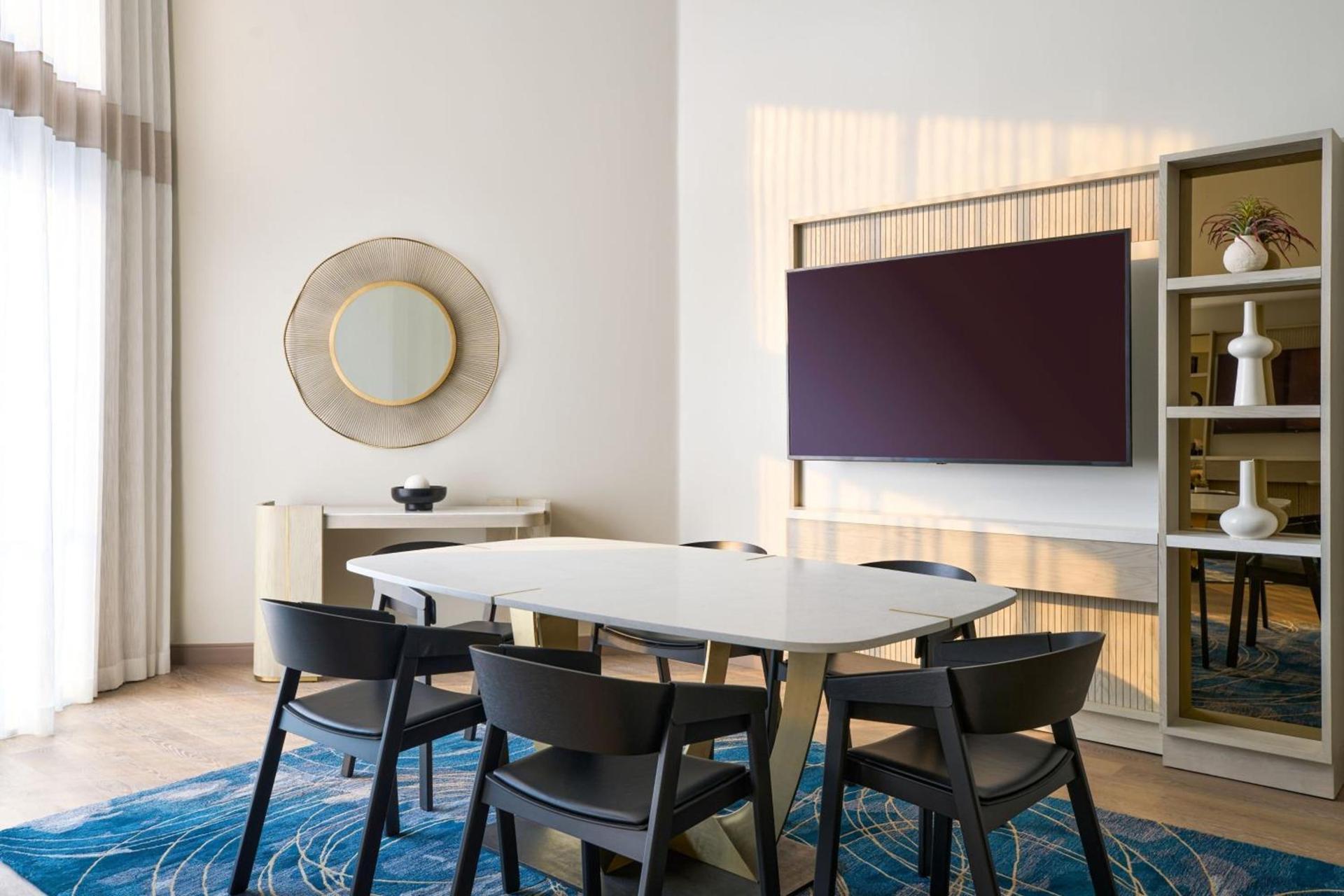 VEA Newport Beach, a Marriott Resort & Spa photo 49