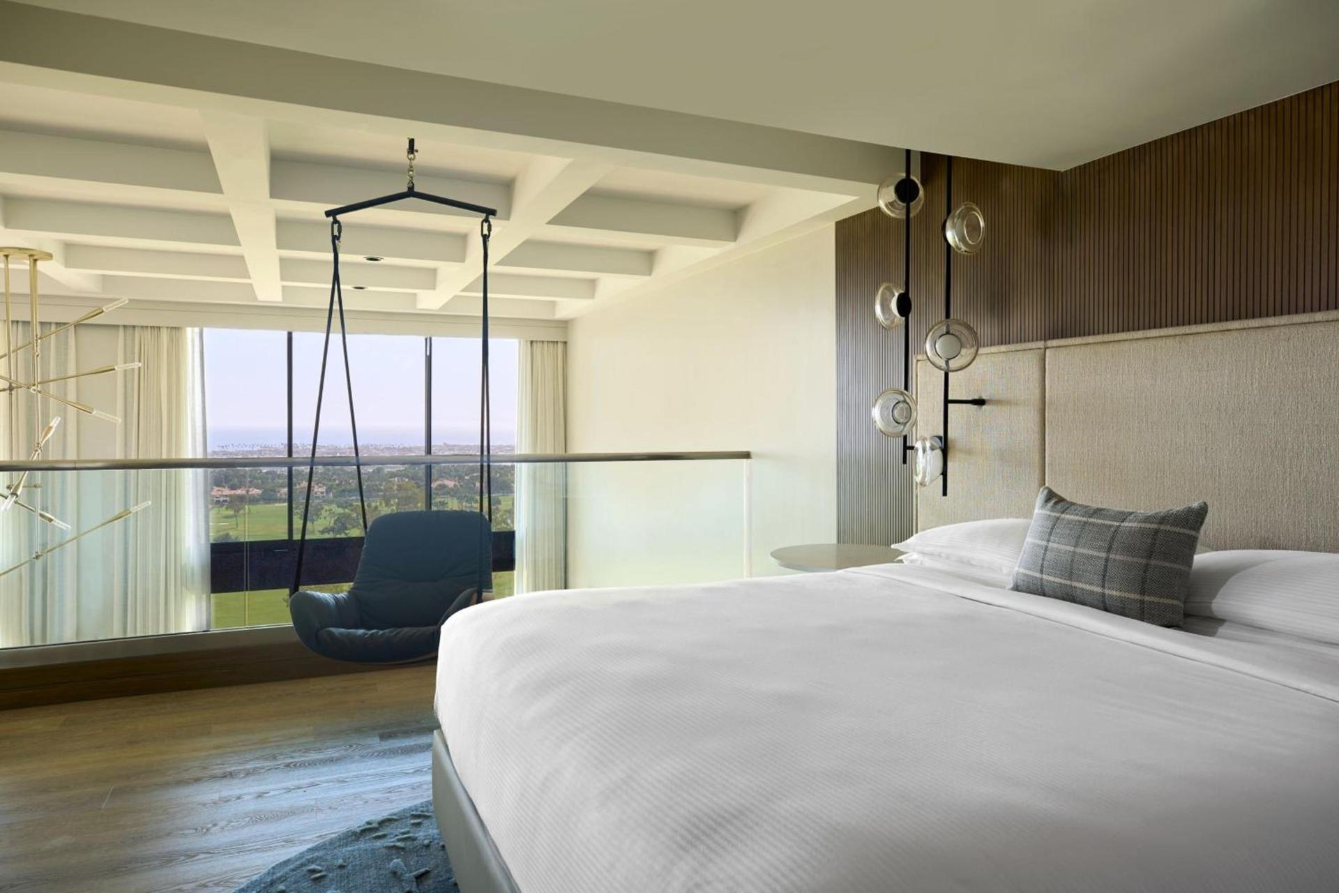 VEA Newport Beach, a Marriott Resort & Spa photo 56