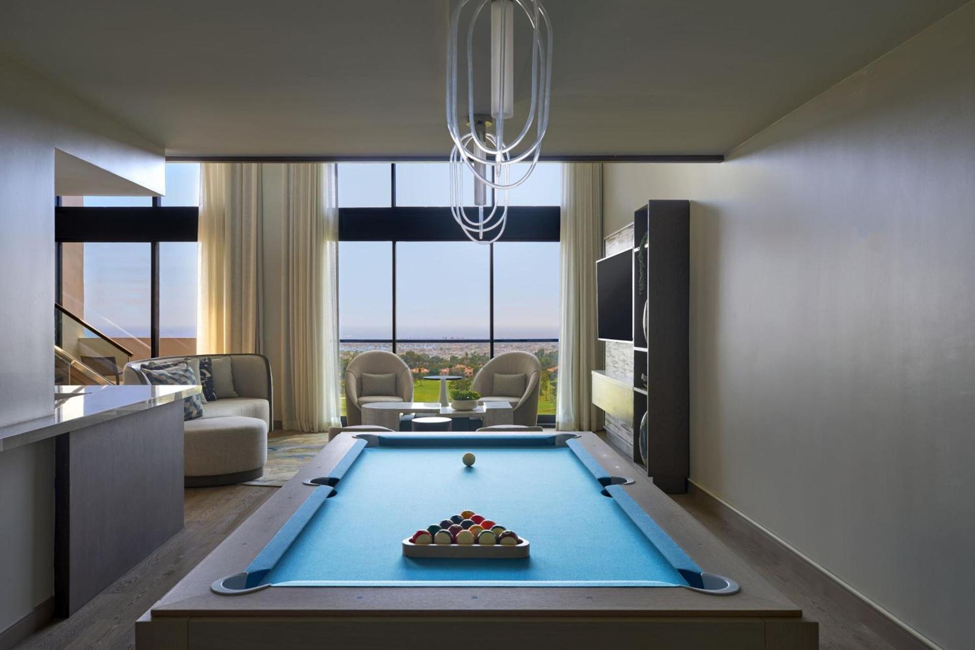 VEA Newport Beach, a Marriott Resort & Spa photo 60