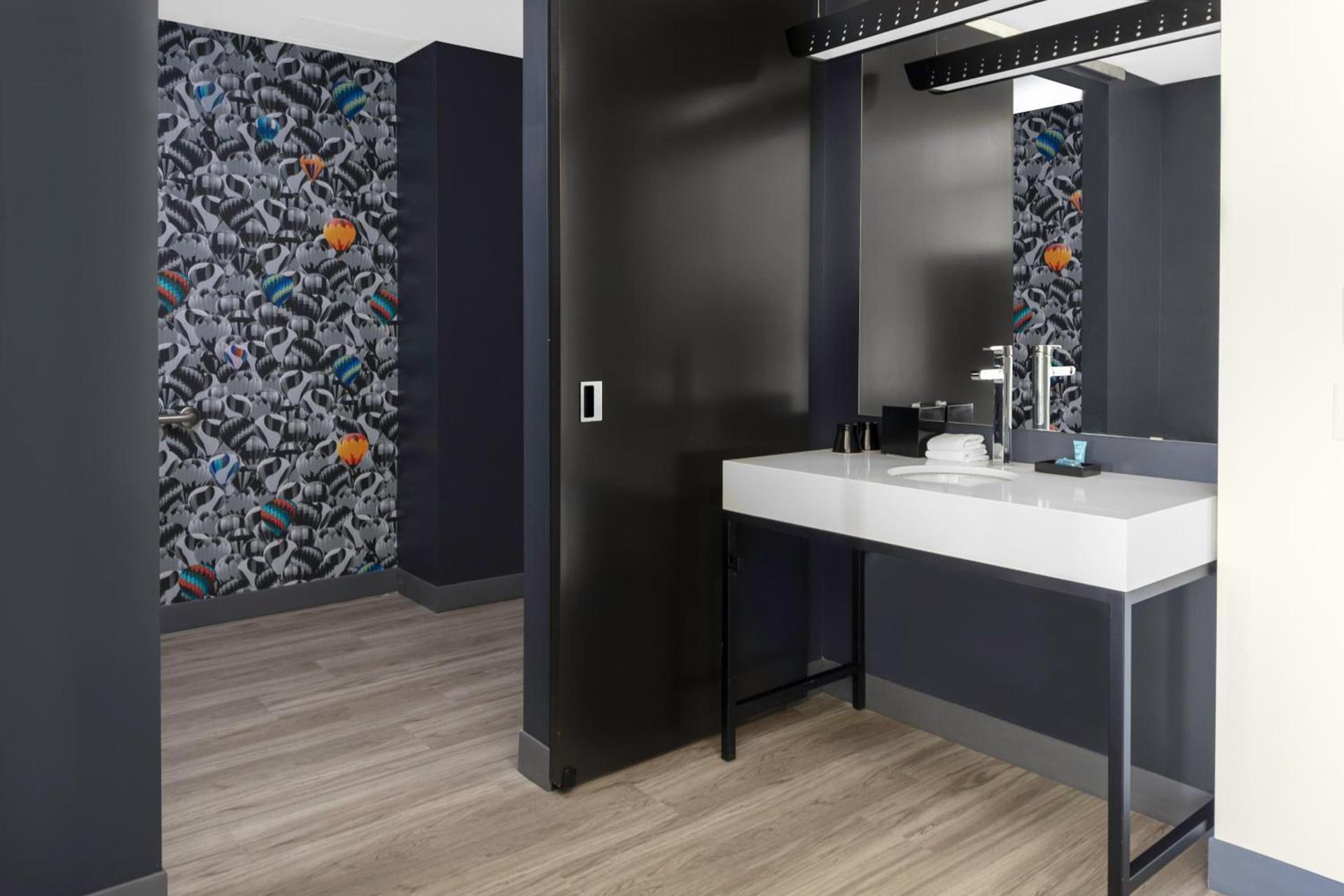 Aloft by Marriott Glendale at Westgate photo 19