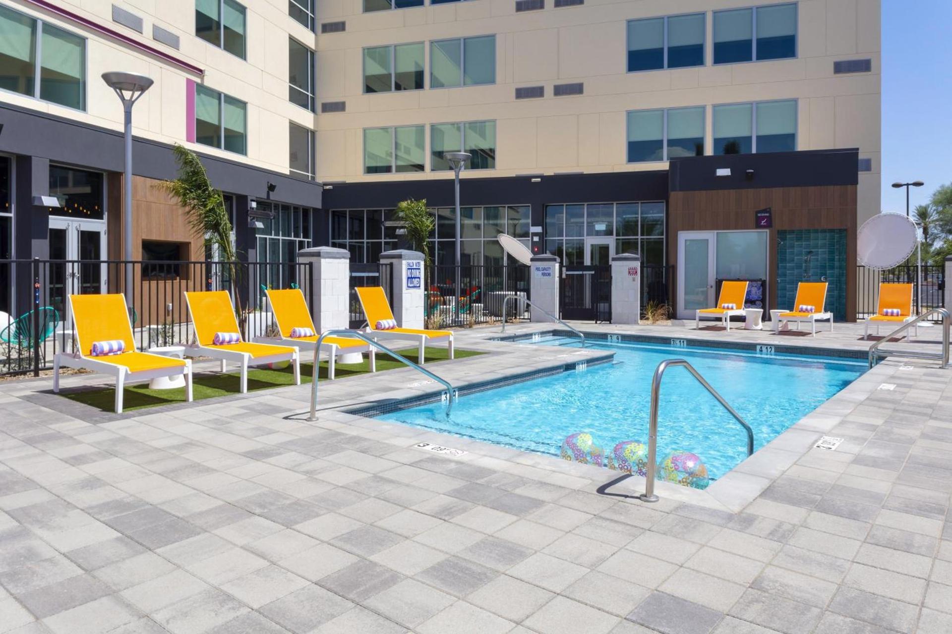 Aloft by Marriott Glendale at Westgate photo 28