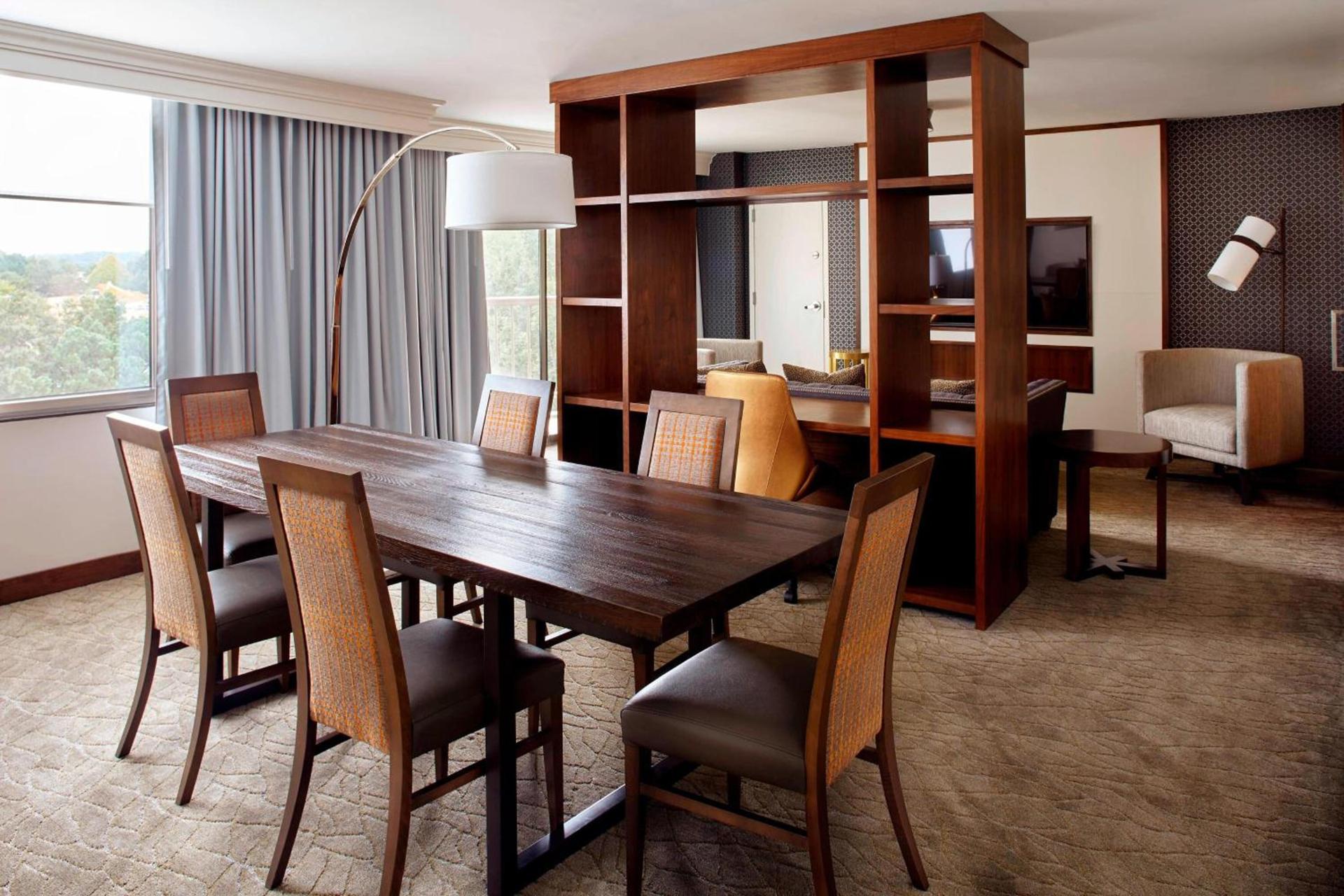 Raleigh Marriott Crabtree Valley photo 21