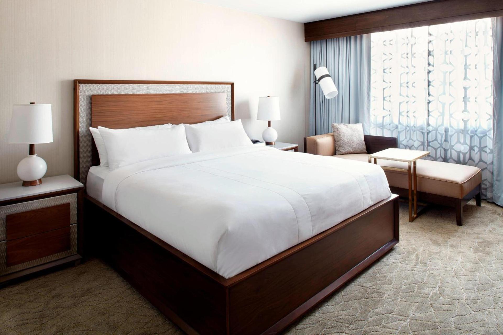 Raleigh Marriott Crabtree Valley photo 23