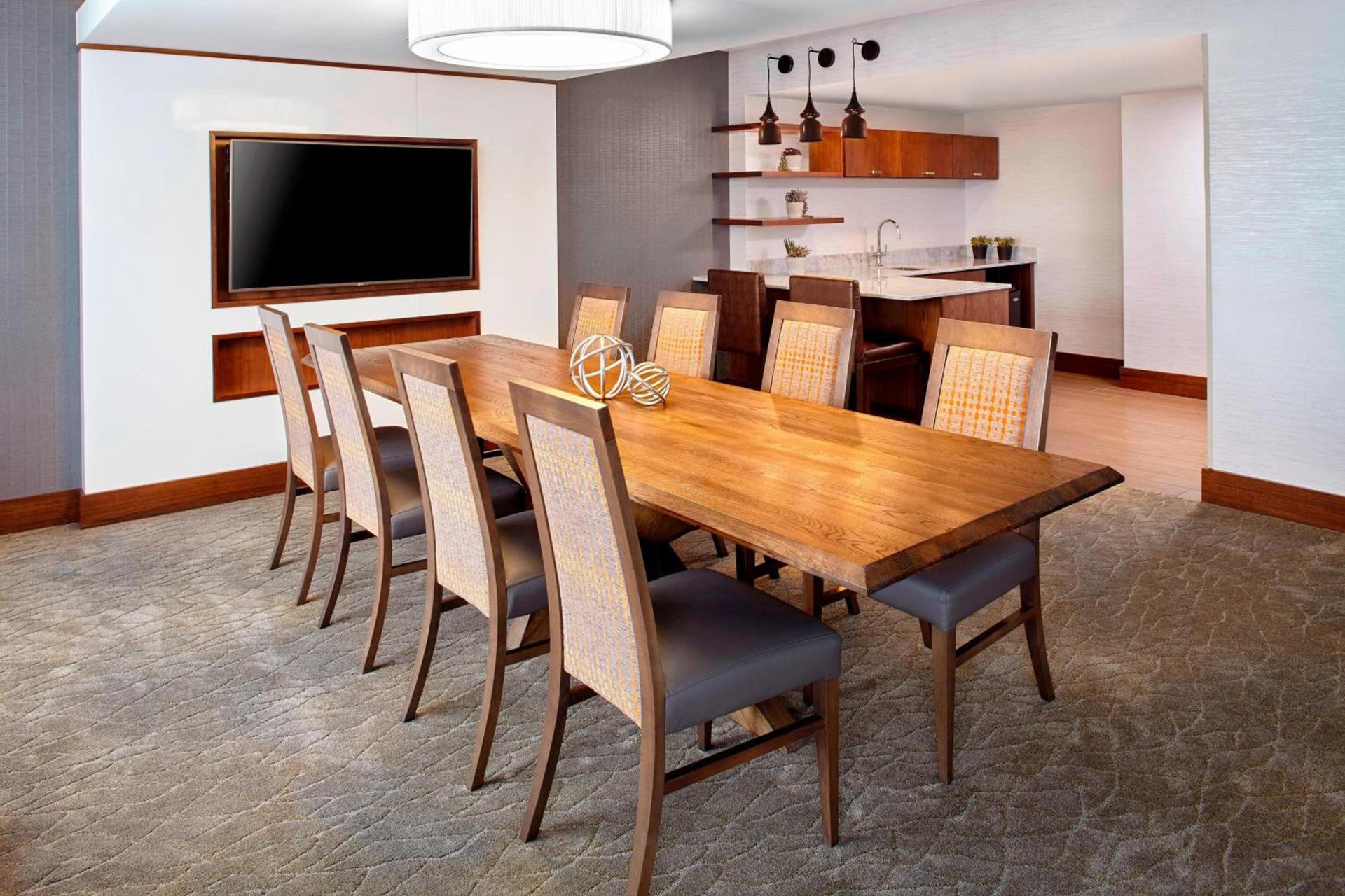 Raleigh Marriott Crabtree Valley photo 24