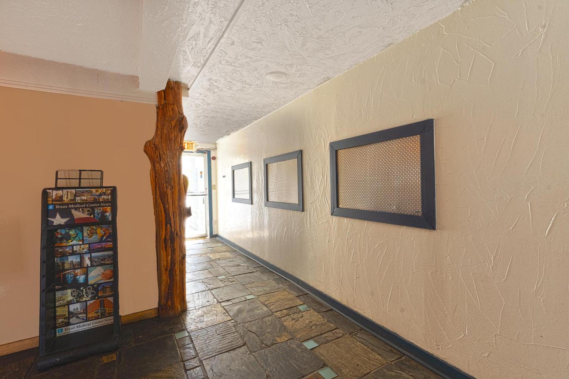 OYO Hotel Houston, TX near Medical Center NRG Stadium photo 15