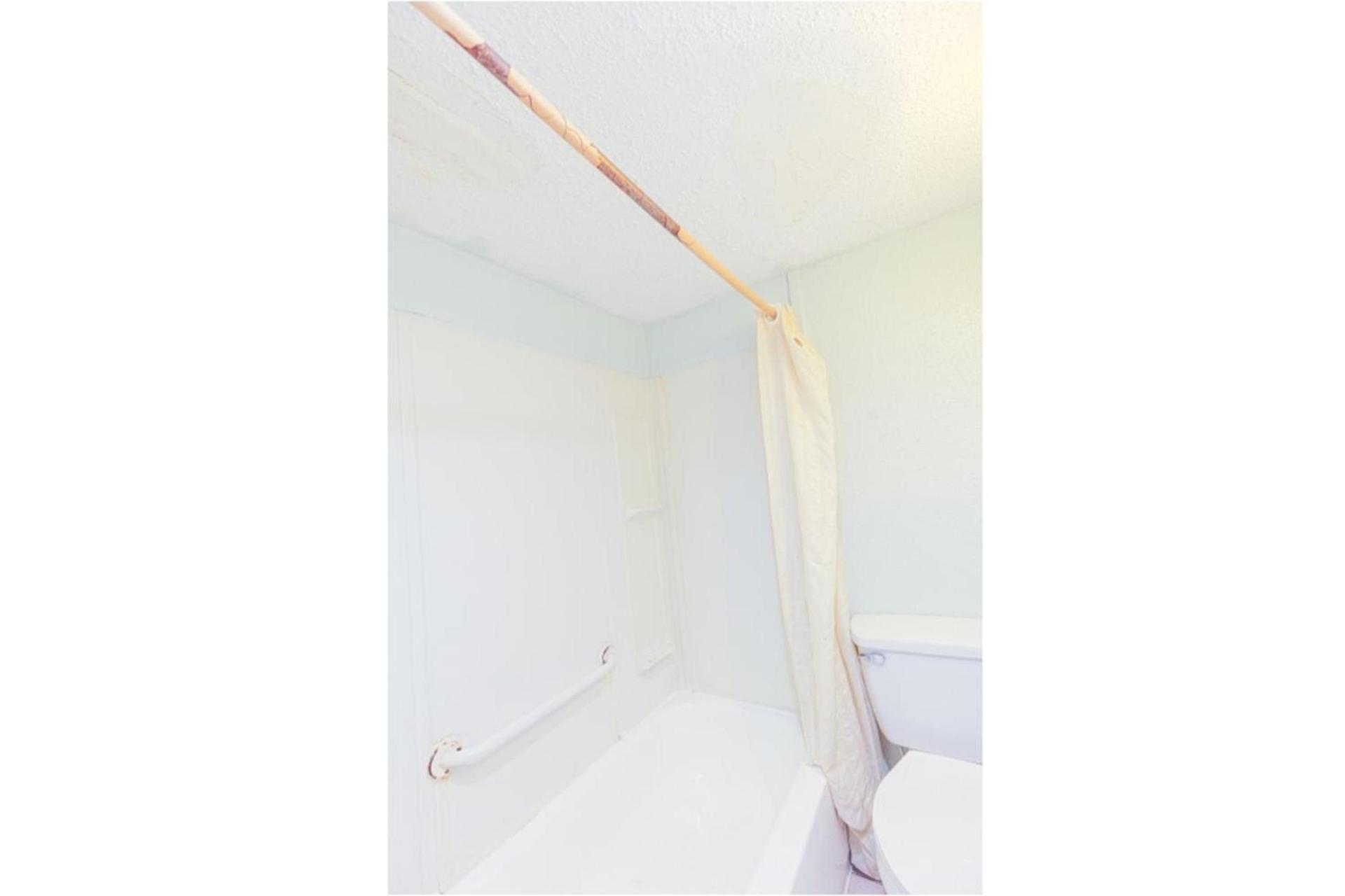 OYO Hotel Houston, TX near Medical Center NRG Stadium photo 23