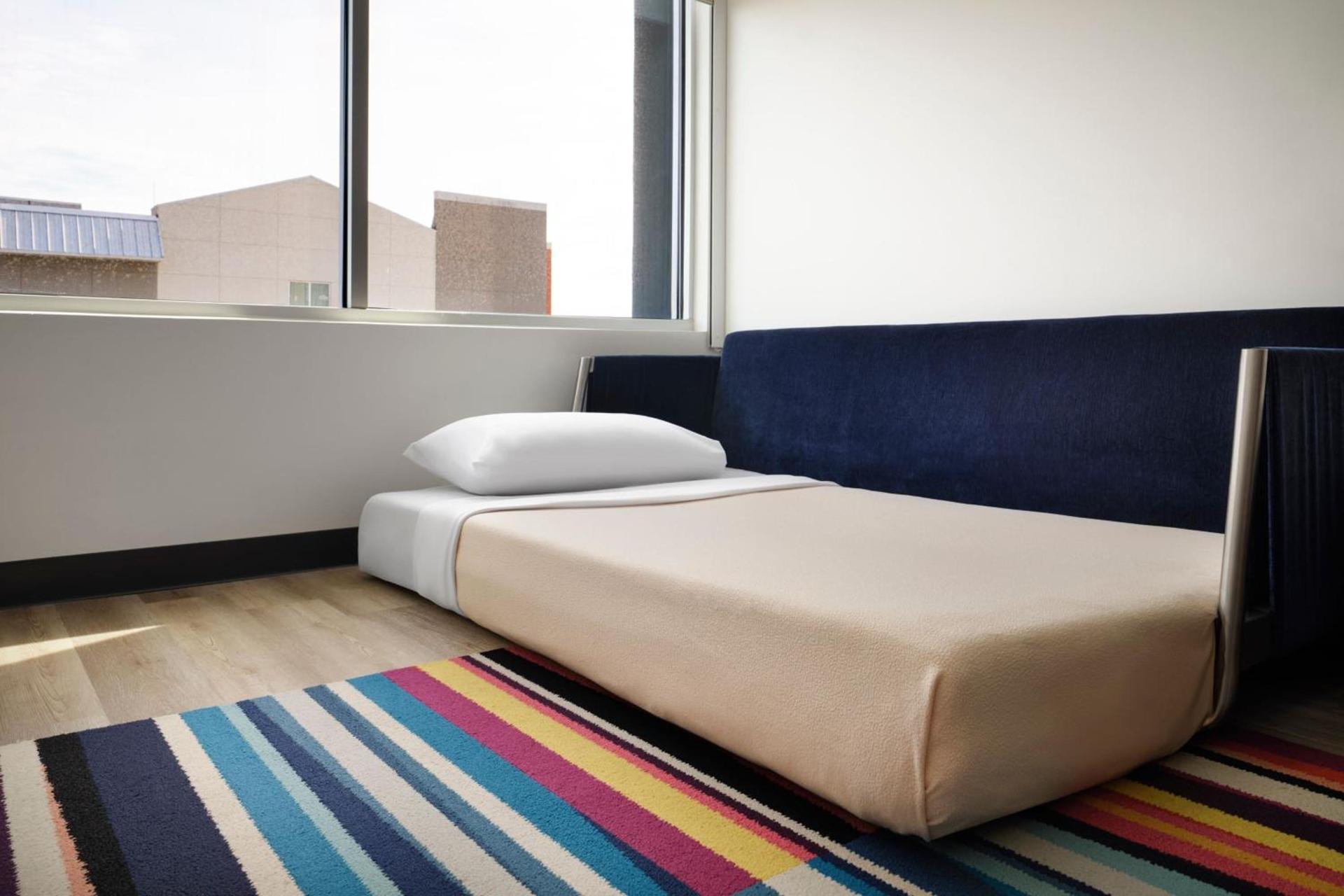 Aloft by Marriott Orlando Lake Buena Vista photo 14
