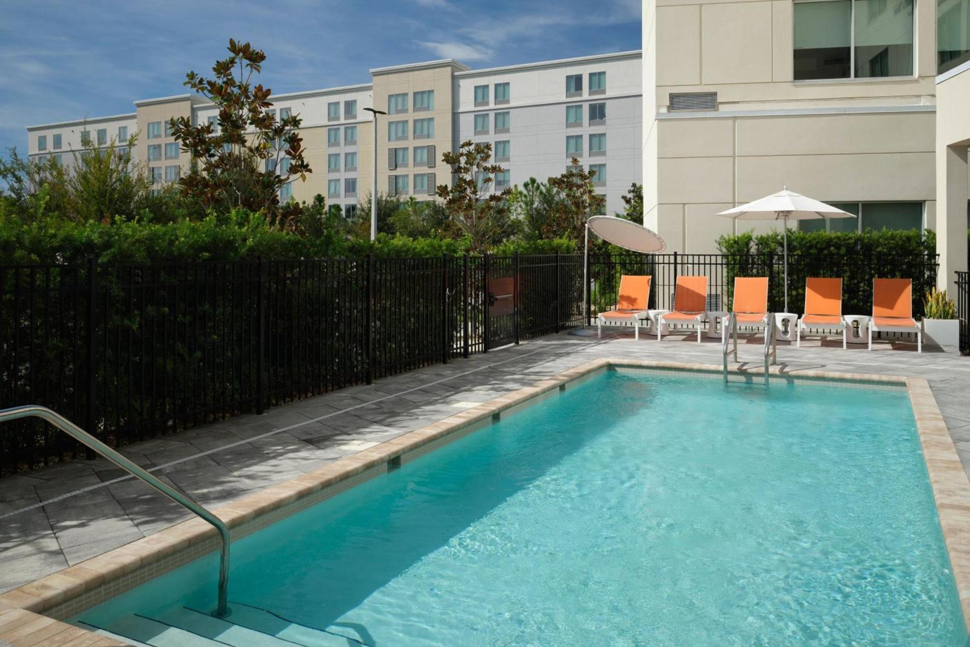 Aloft by Marriott Orlando Lake Buena Vista photo 31