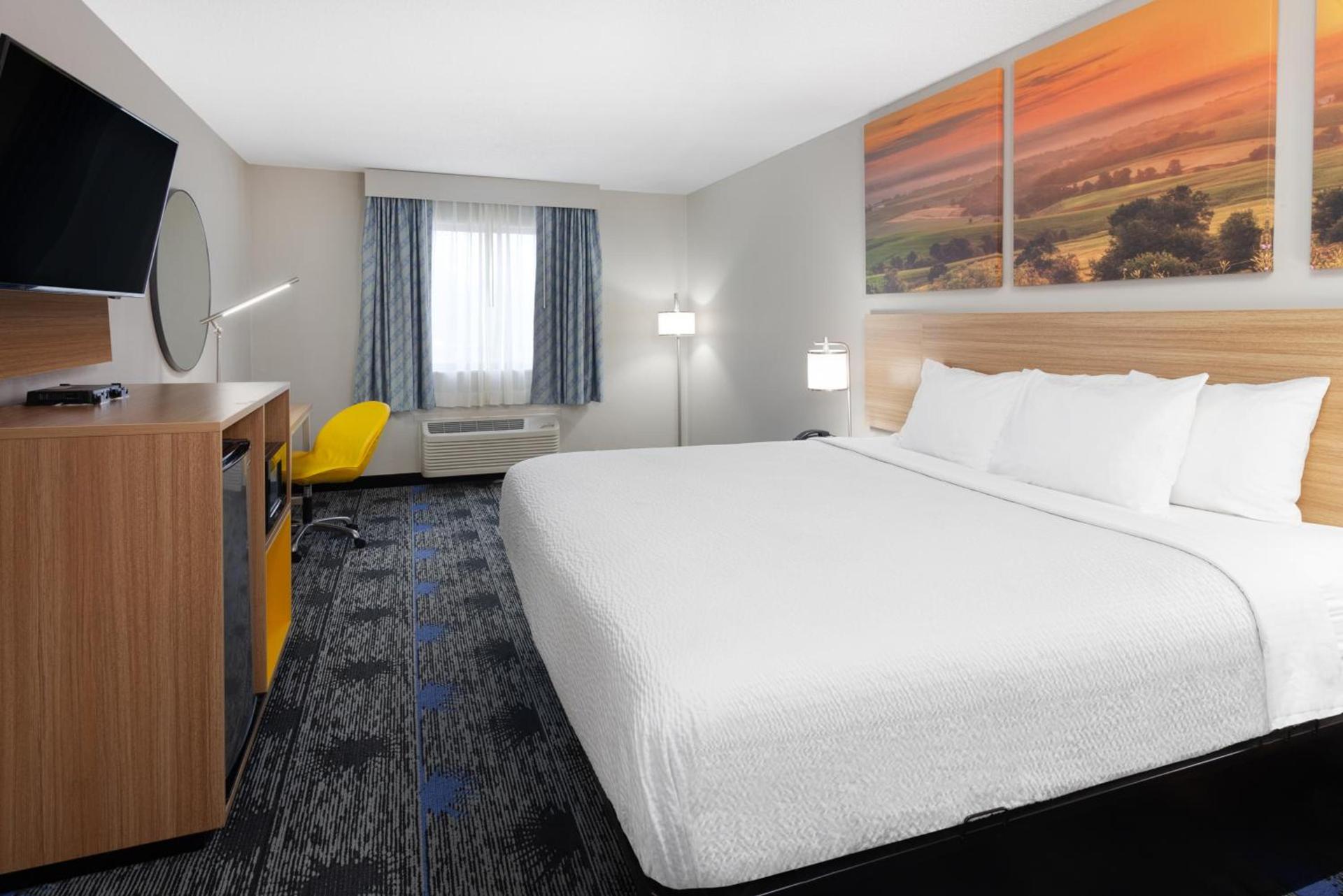 Days Inn by Wyndham Wooster photo 36