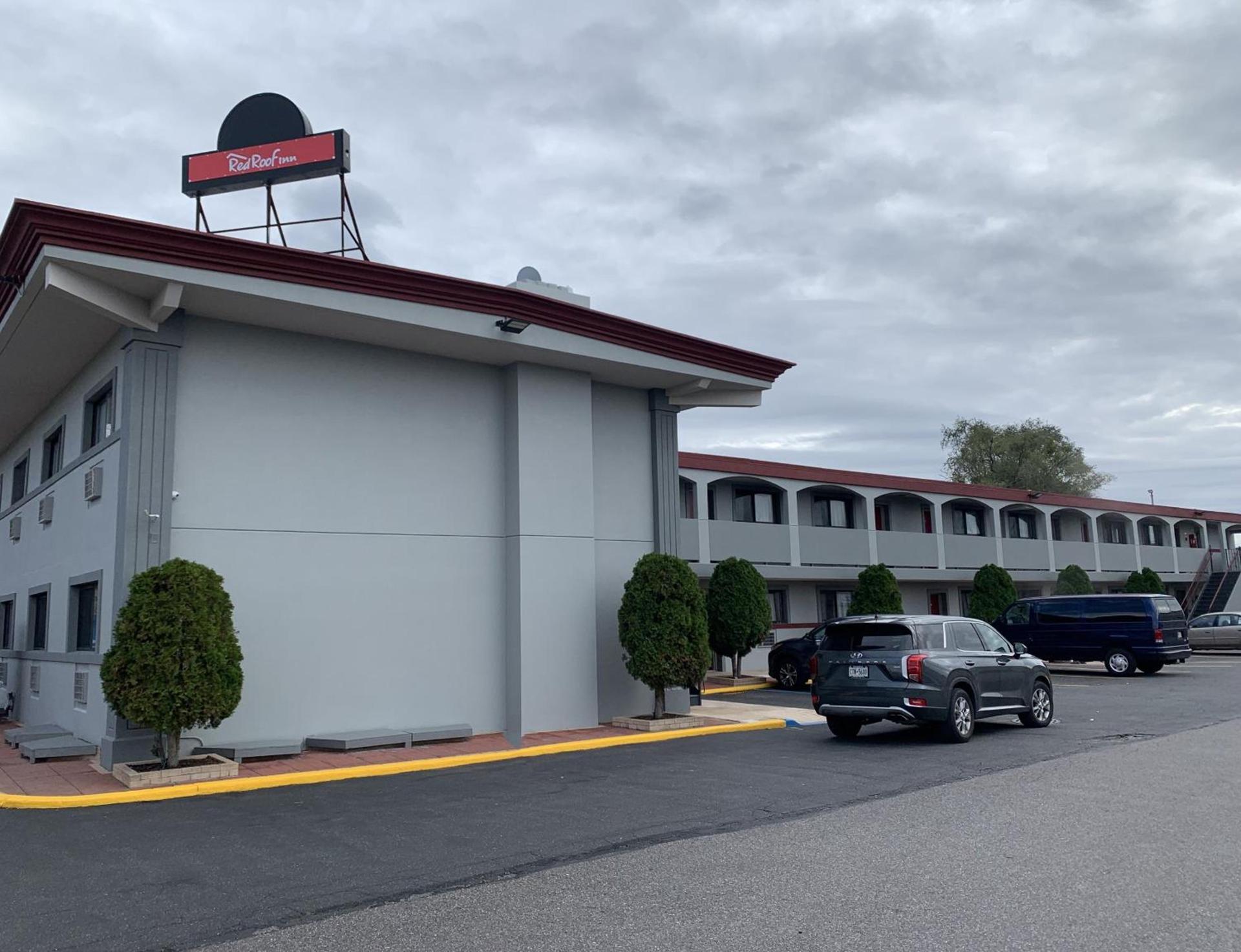 Red Roof Inn Copiague photo 3