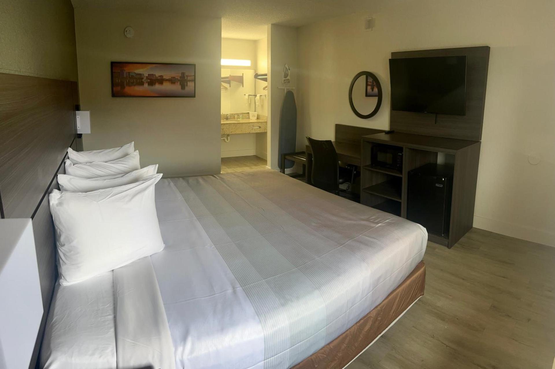 Quality Inn & Suites Orlando East - UCF Area photo 34