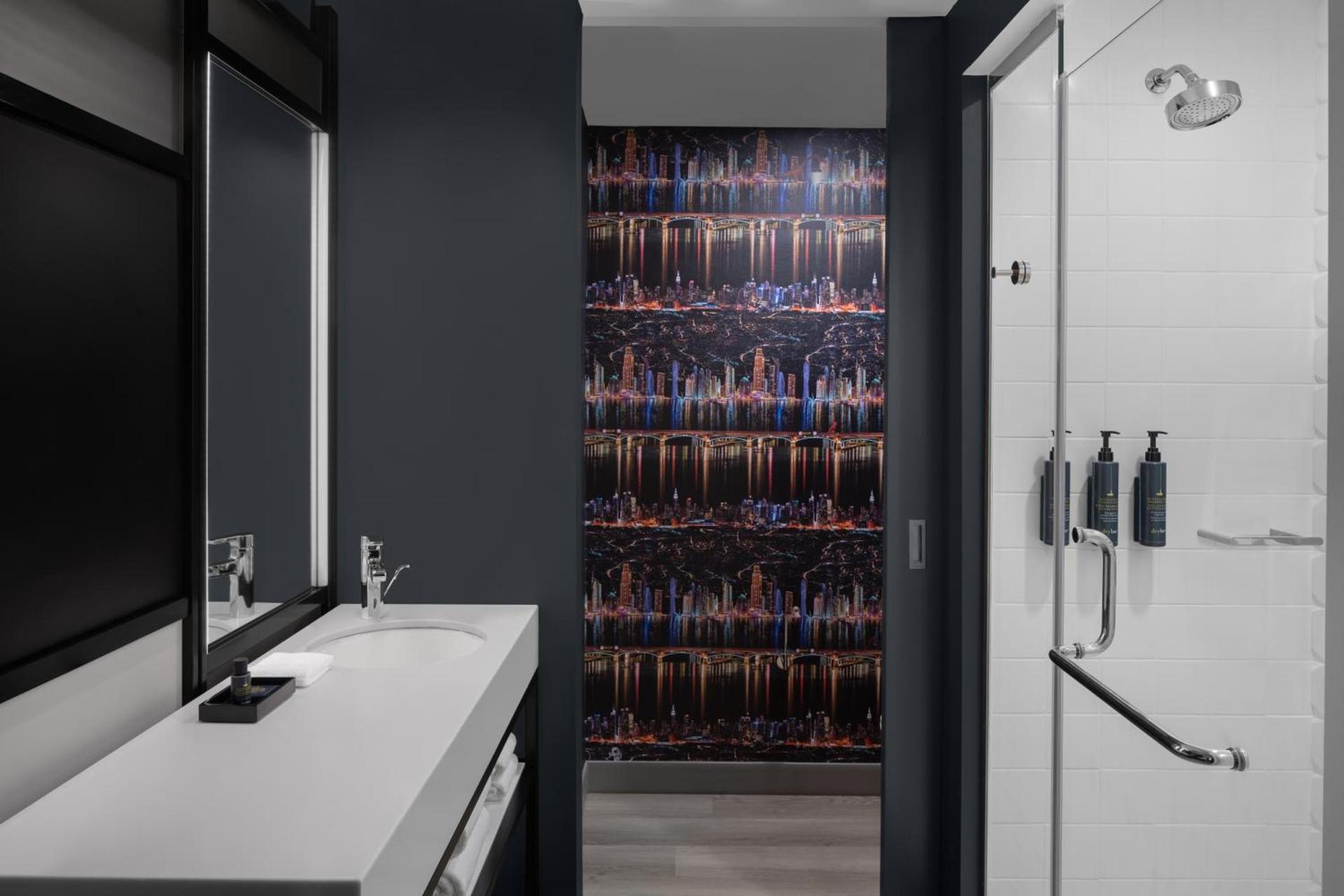 Aloft by Marriott New York Chelsea photo 3