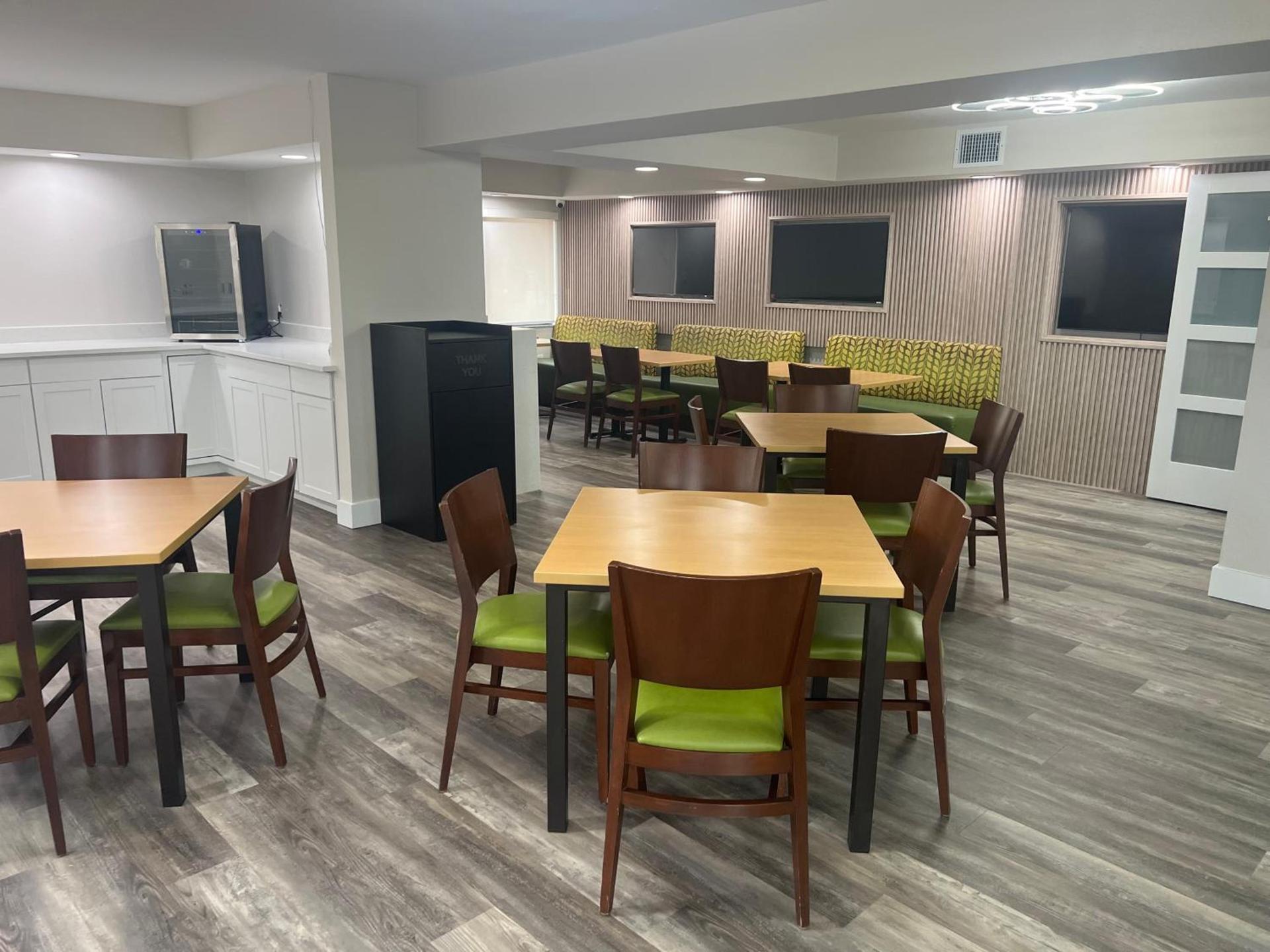 Quality Inn & Suites Orlando East - UCF Area photo 20