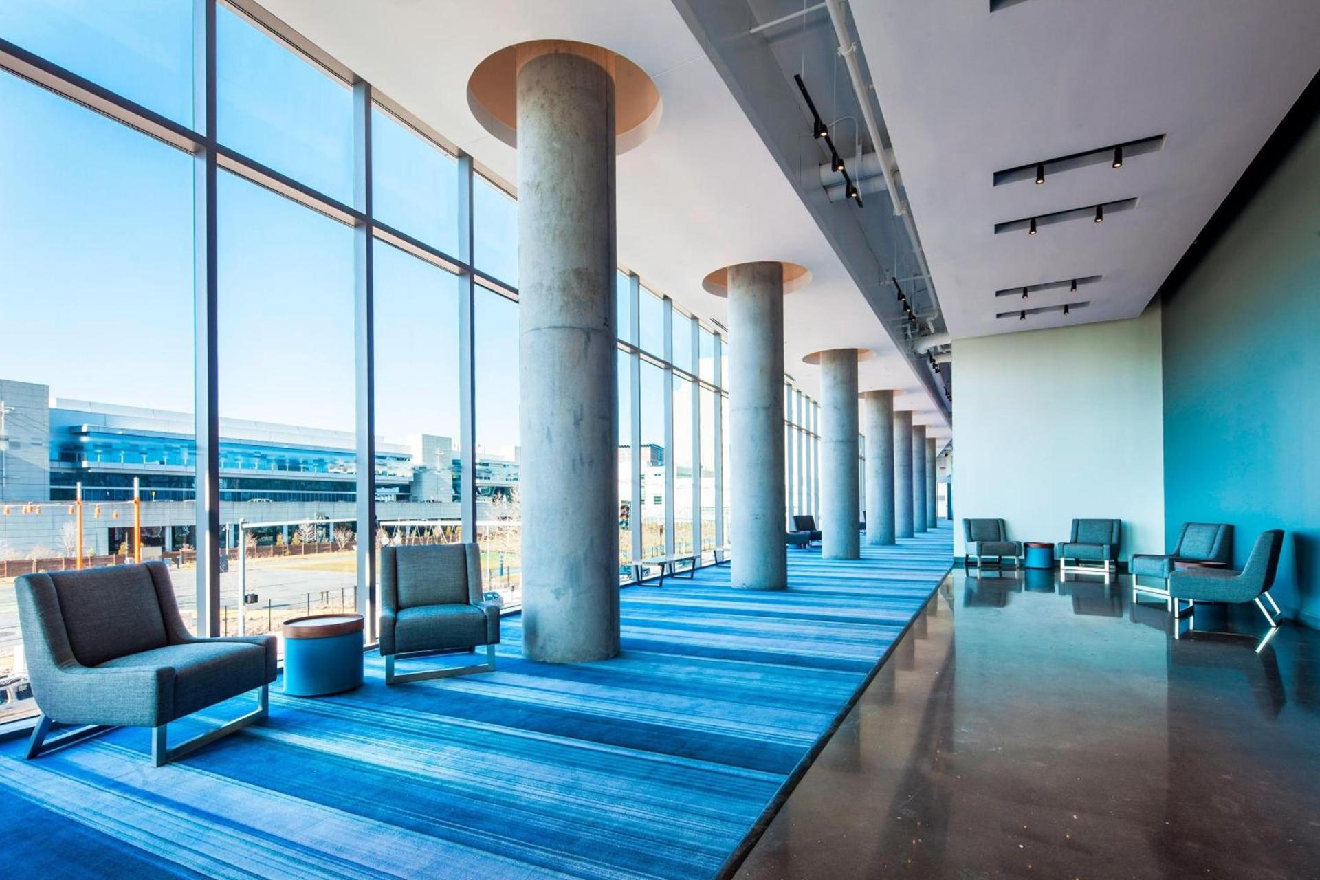 Aloft by Marriott Boston Seaport District photo 29