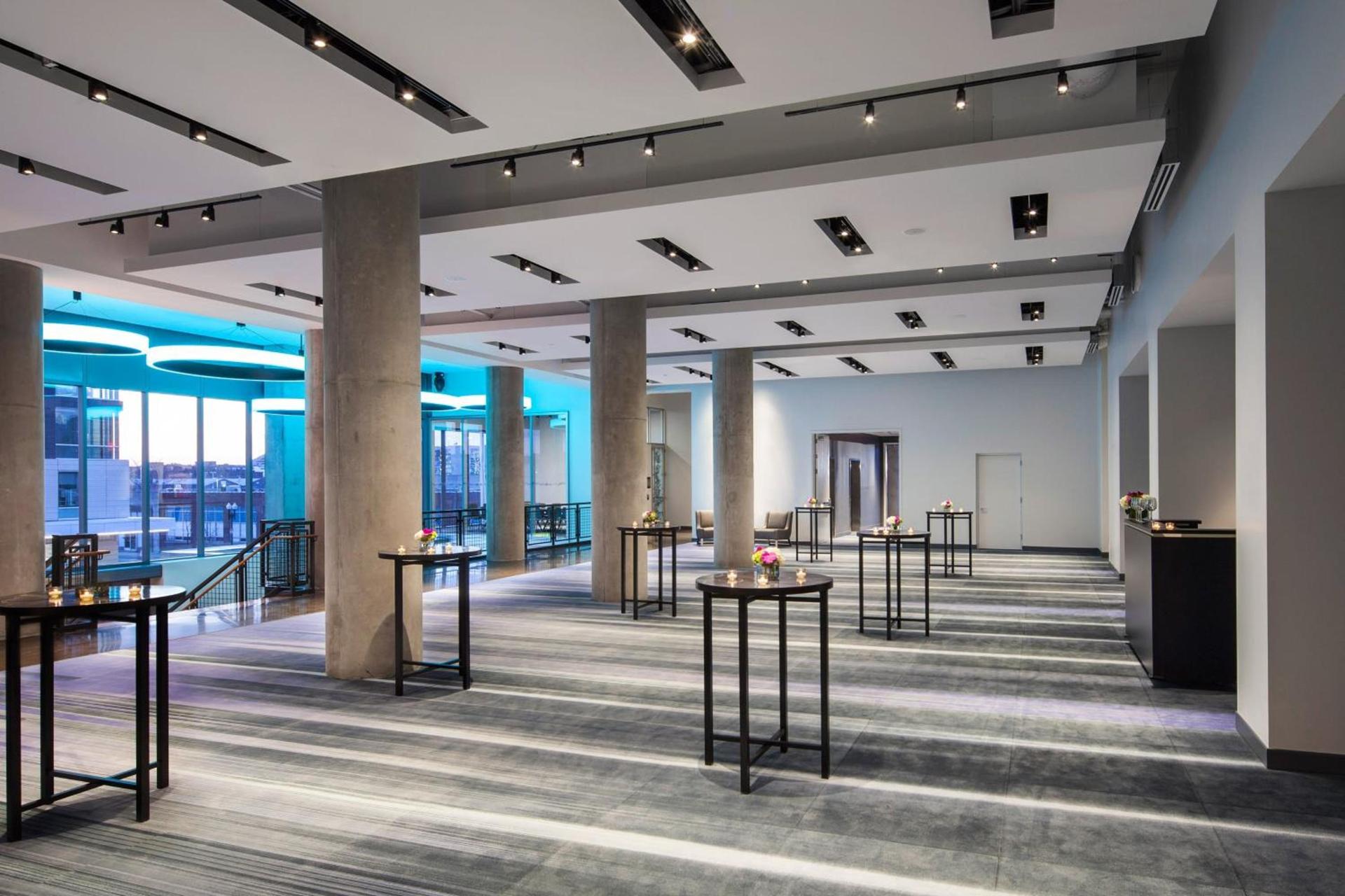 Aloft by Marriott Boston Seaport District photo 28