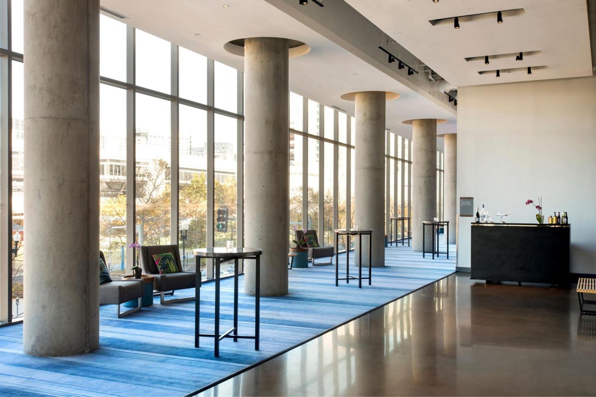 Aloft by Marriott Boston Seaport District photo 30