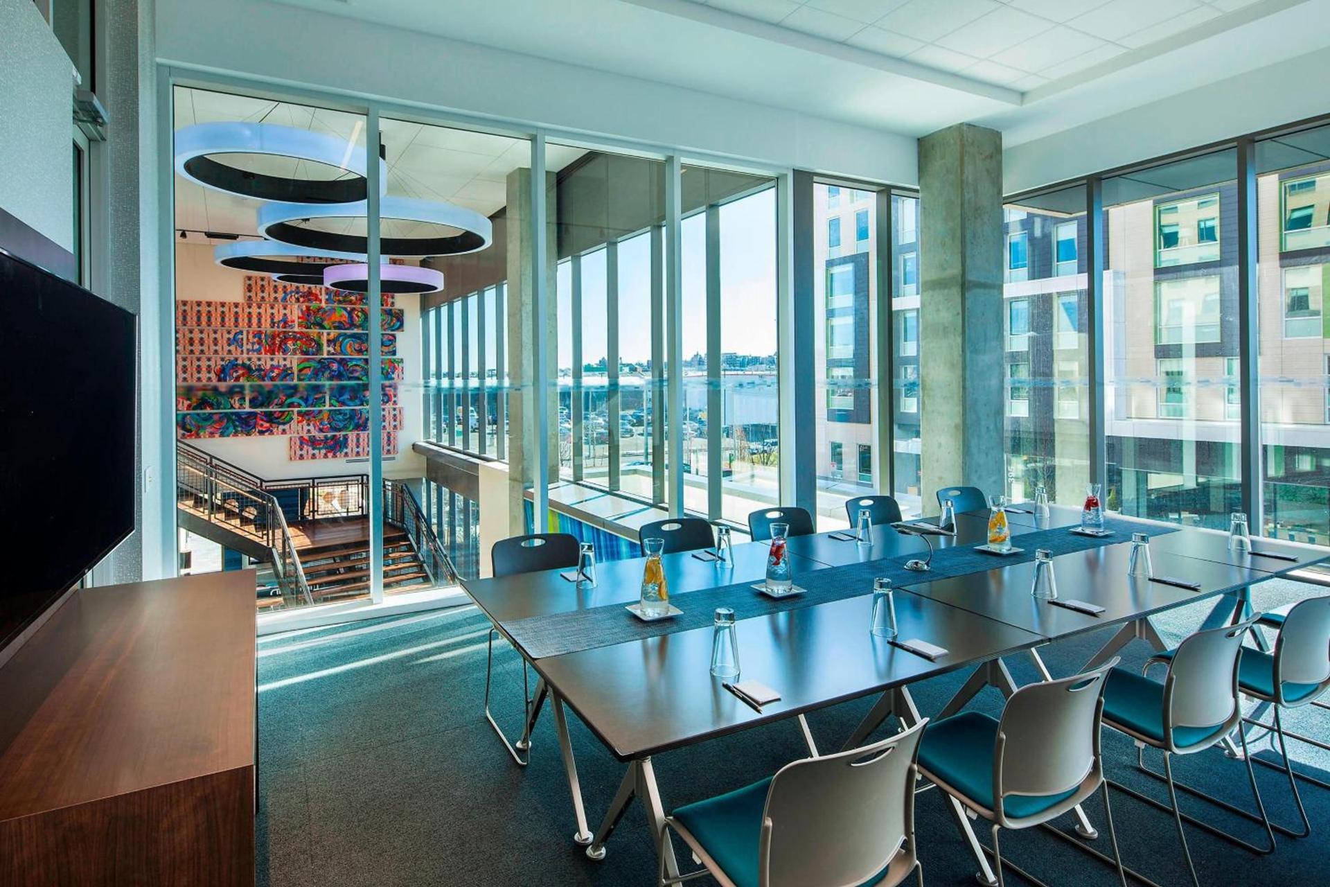Aloft by Marriott Boston Seaport District photo 31