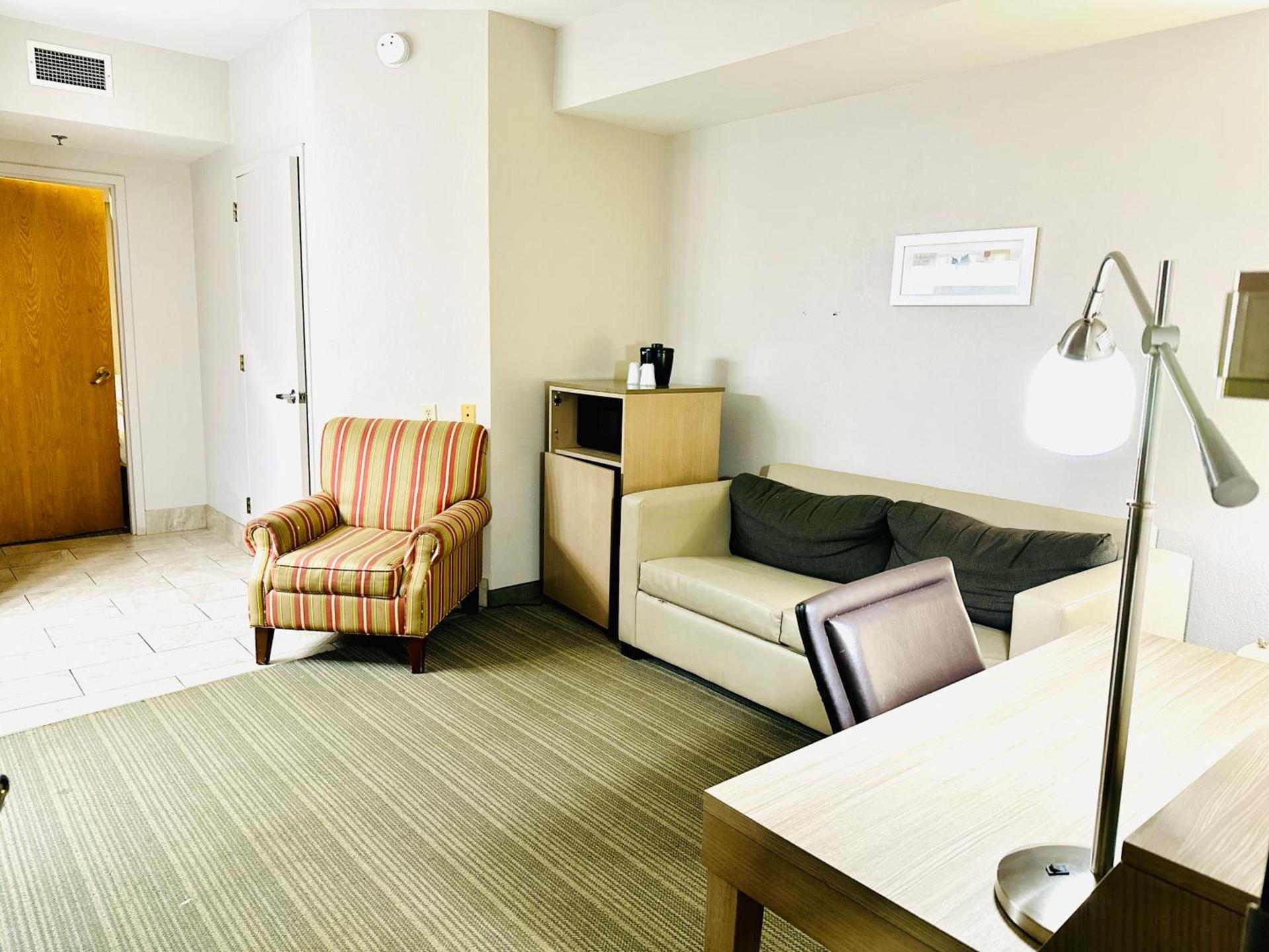 Radiant Inn and Suites photo 26