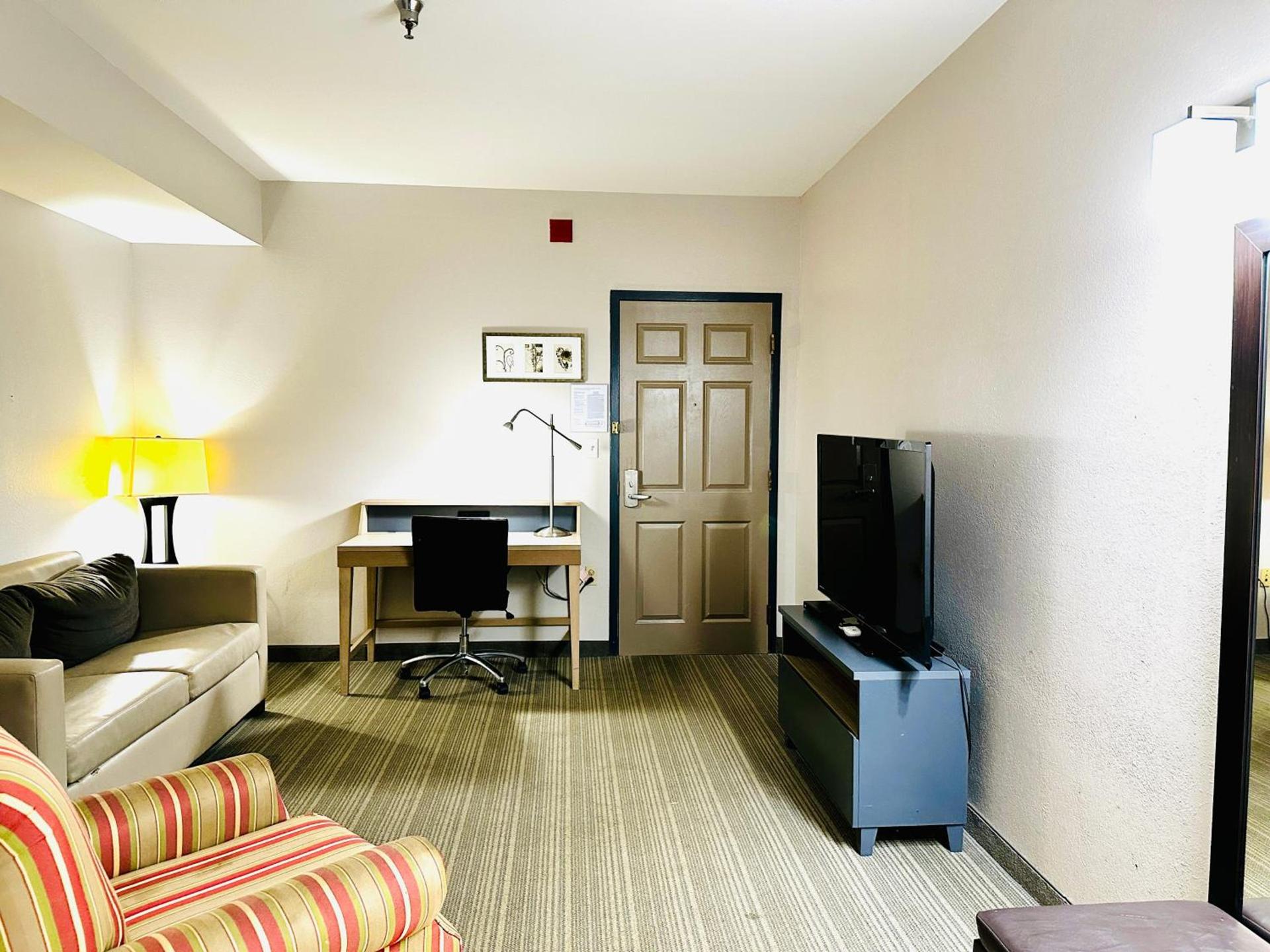 Radiant Inn and Suites photo 25